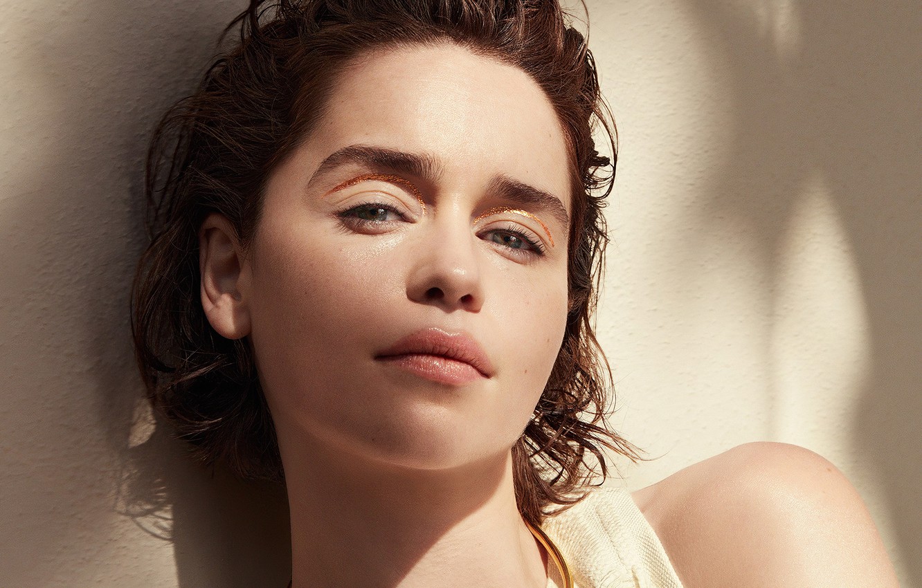 New Emilia Clarke Wallpapers