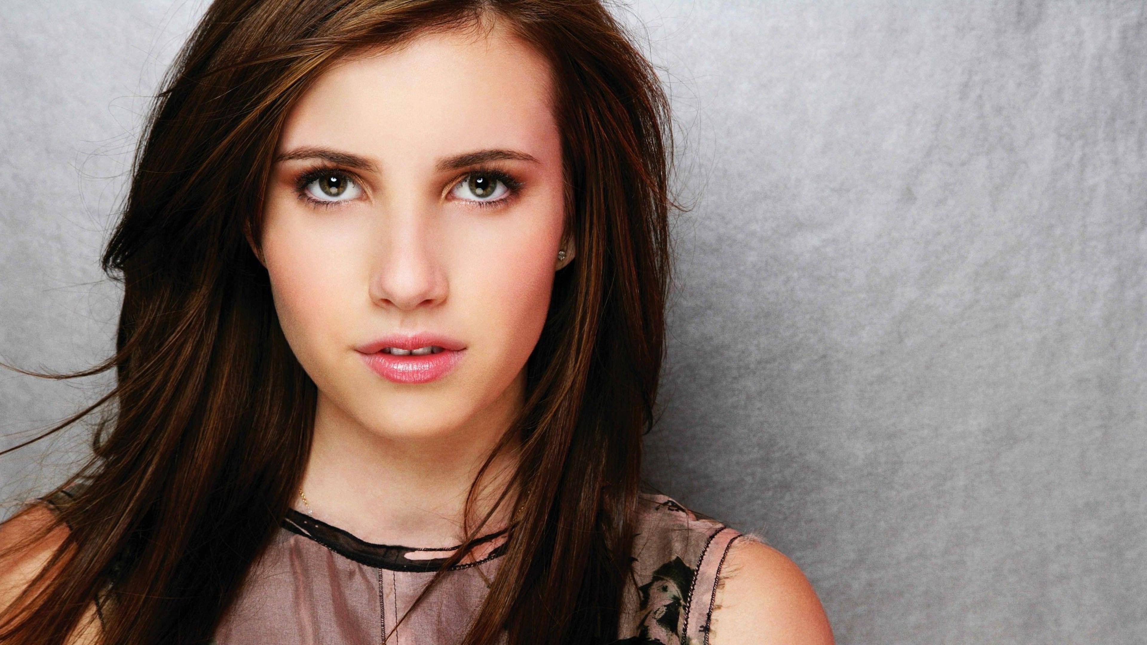 New Emma Roberts 2021 Wallpapers