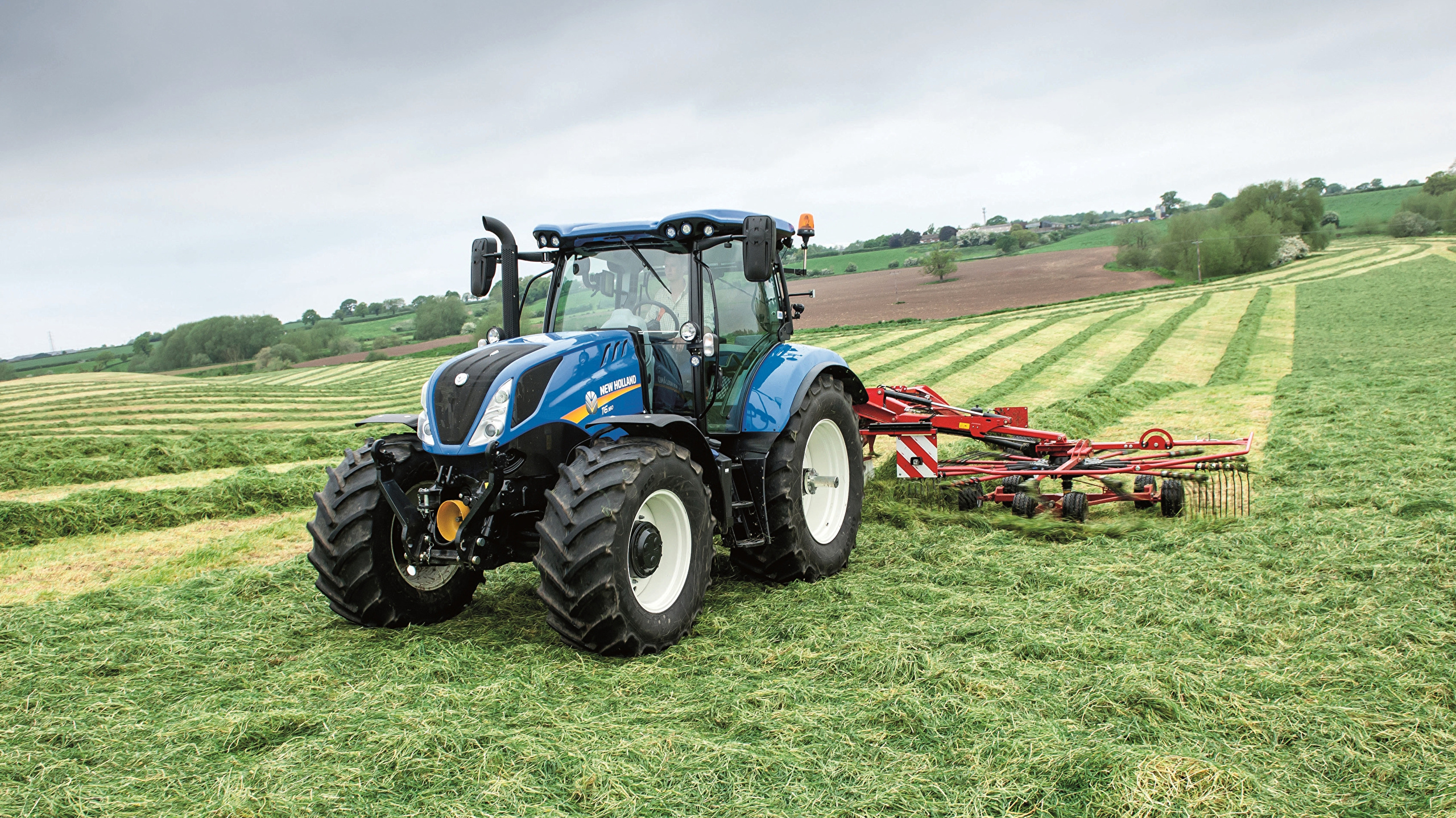 New Holland Tractor Wallpapers