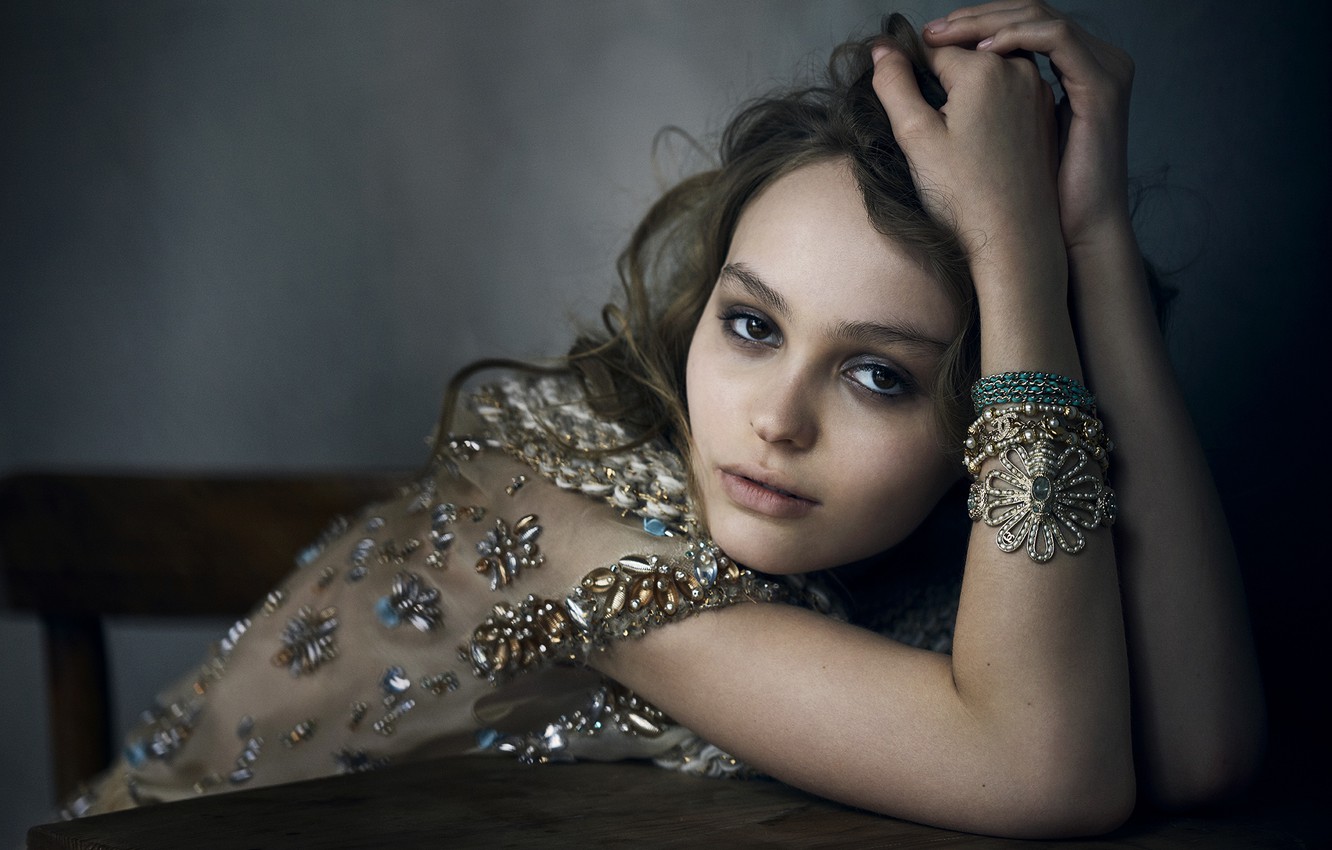 New Lily-Rose Depp Wallpapers