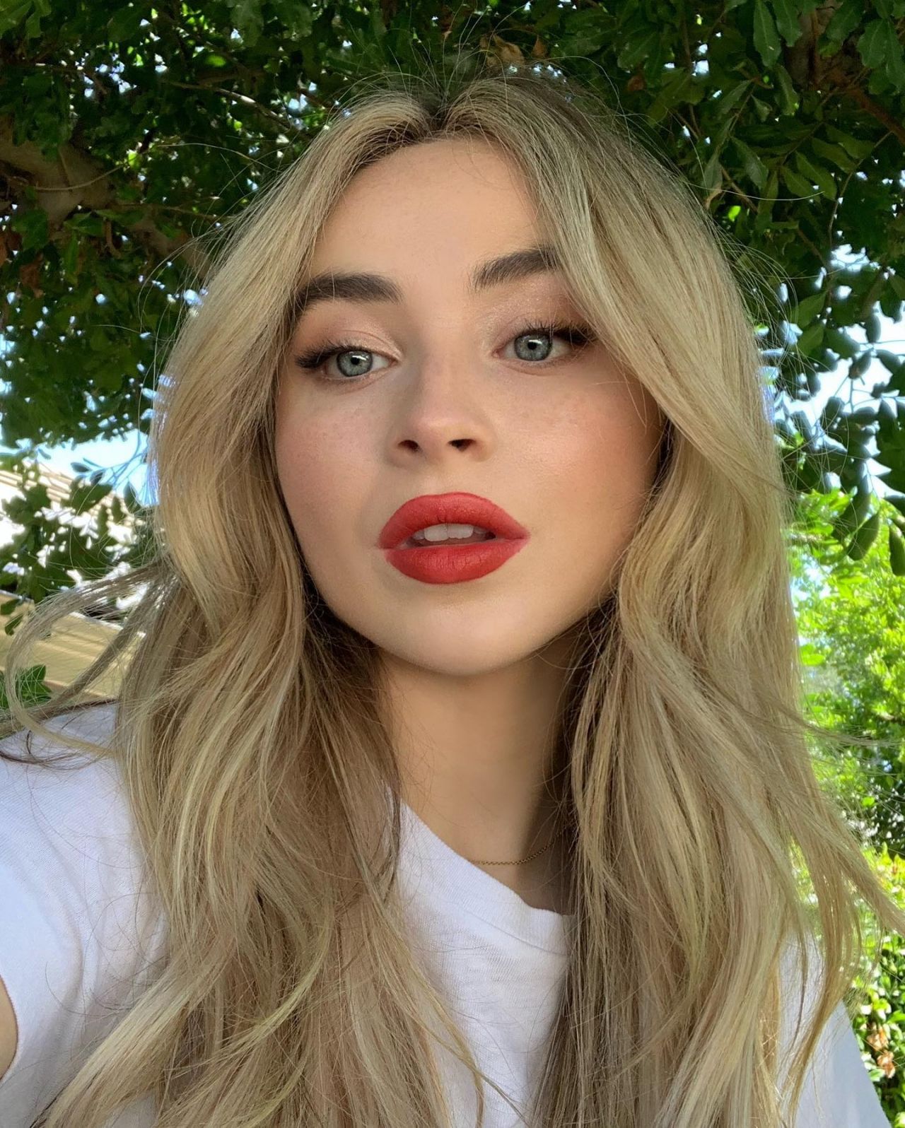 New Sabrina Carpenter 2020 Wallpapers