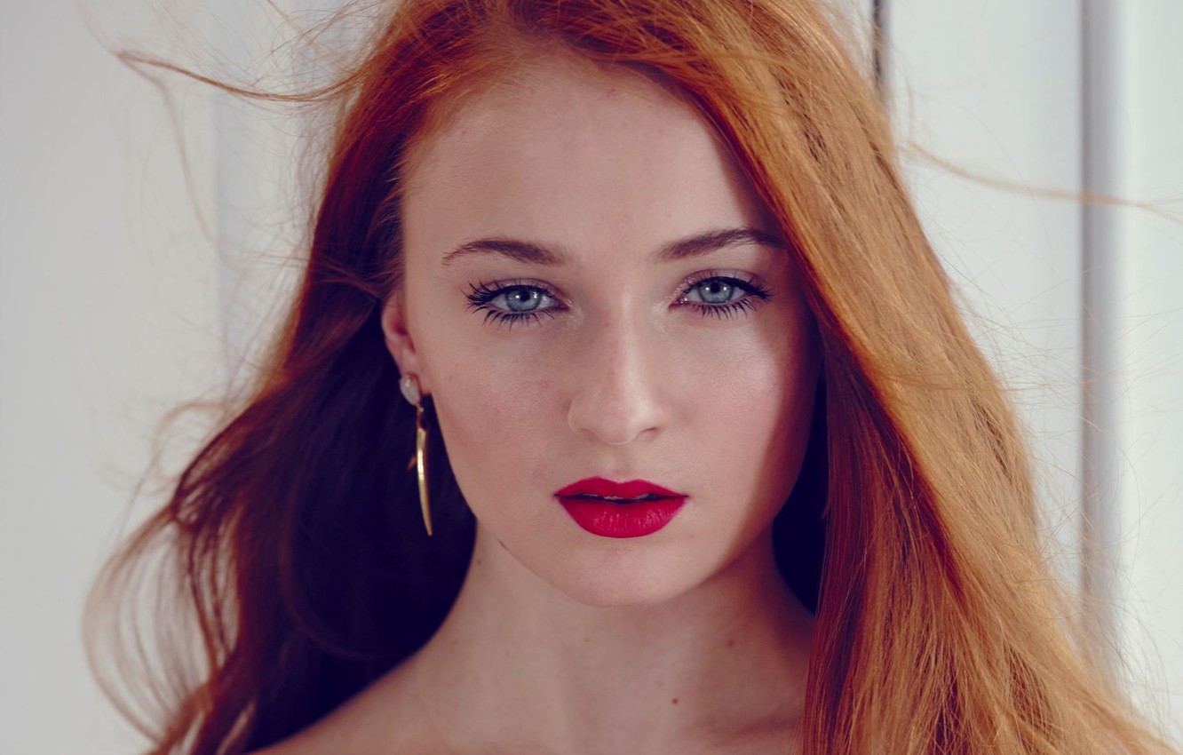 New Sophie Turner Wallpapers