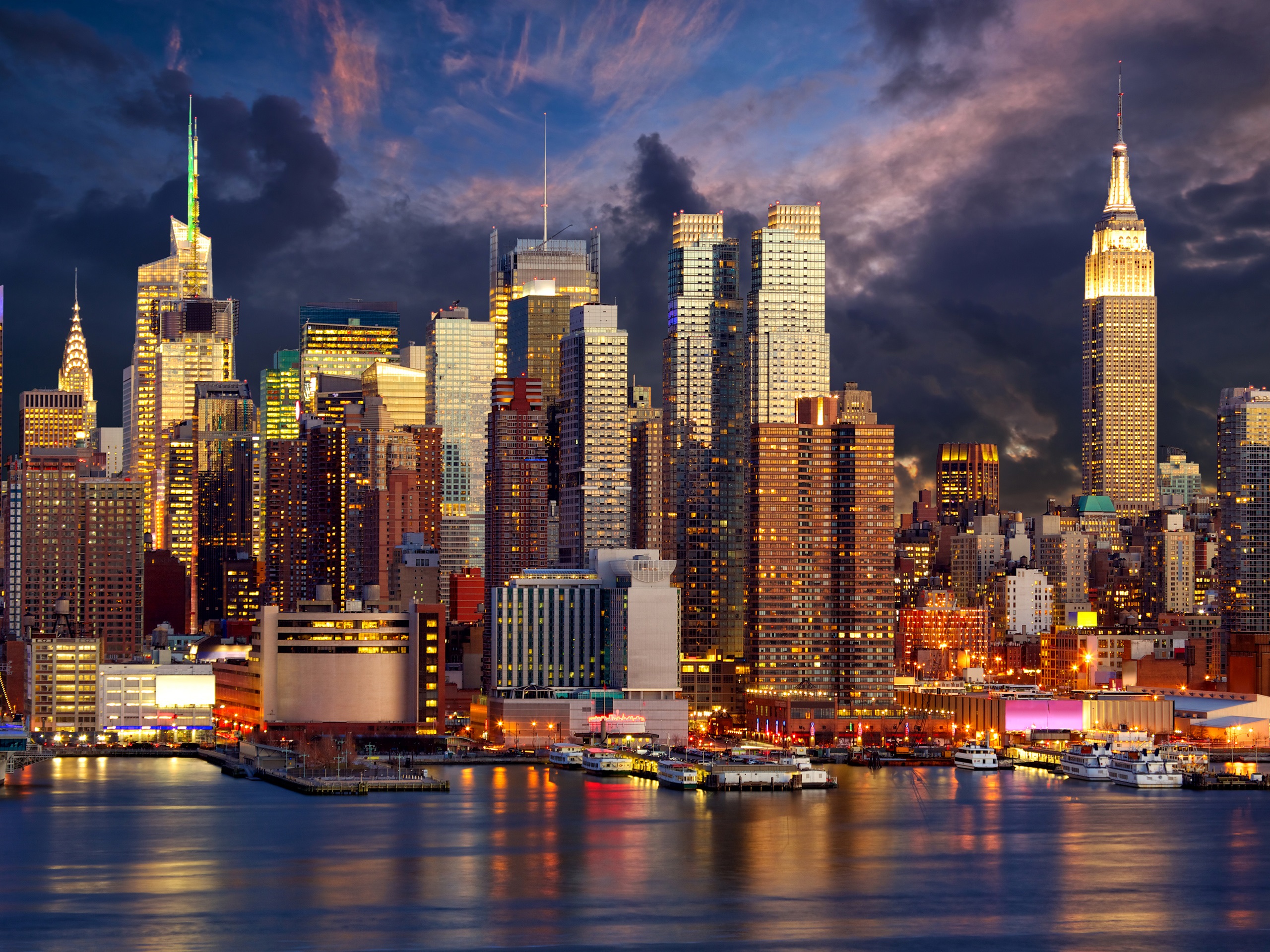 New York Skycrapper And Buildings Lights Wallpapers