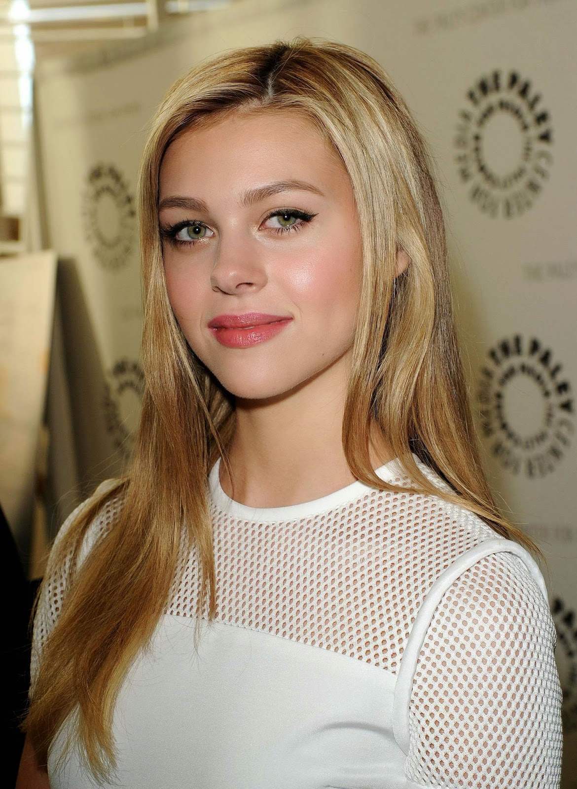 Nicola Peltz Cute Wallpapers