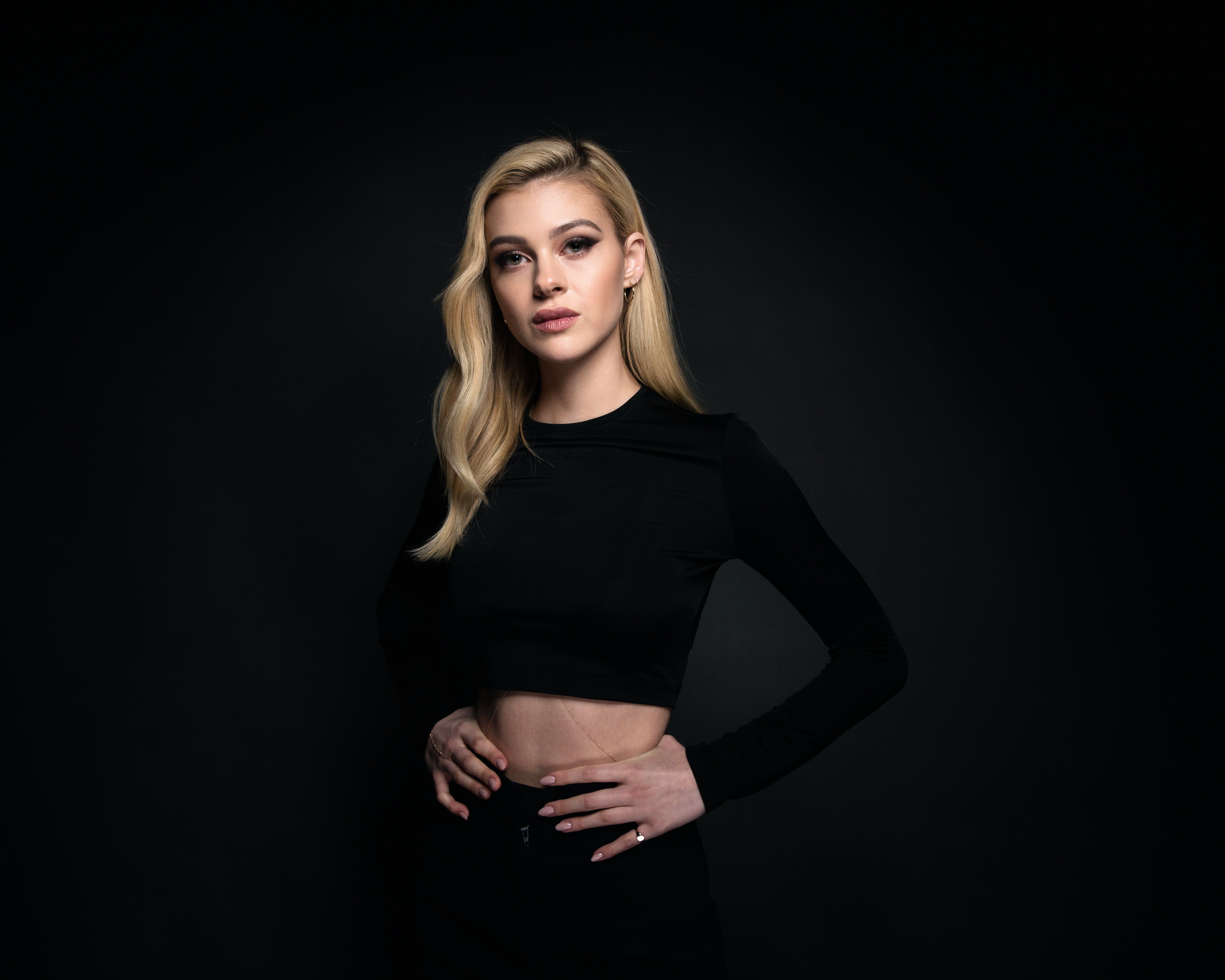 Nicola Peltz In Wallpapers