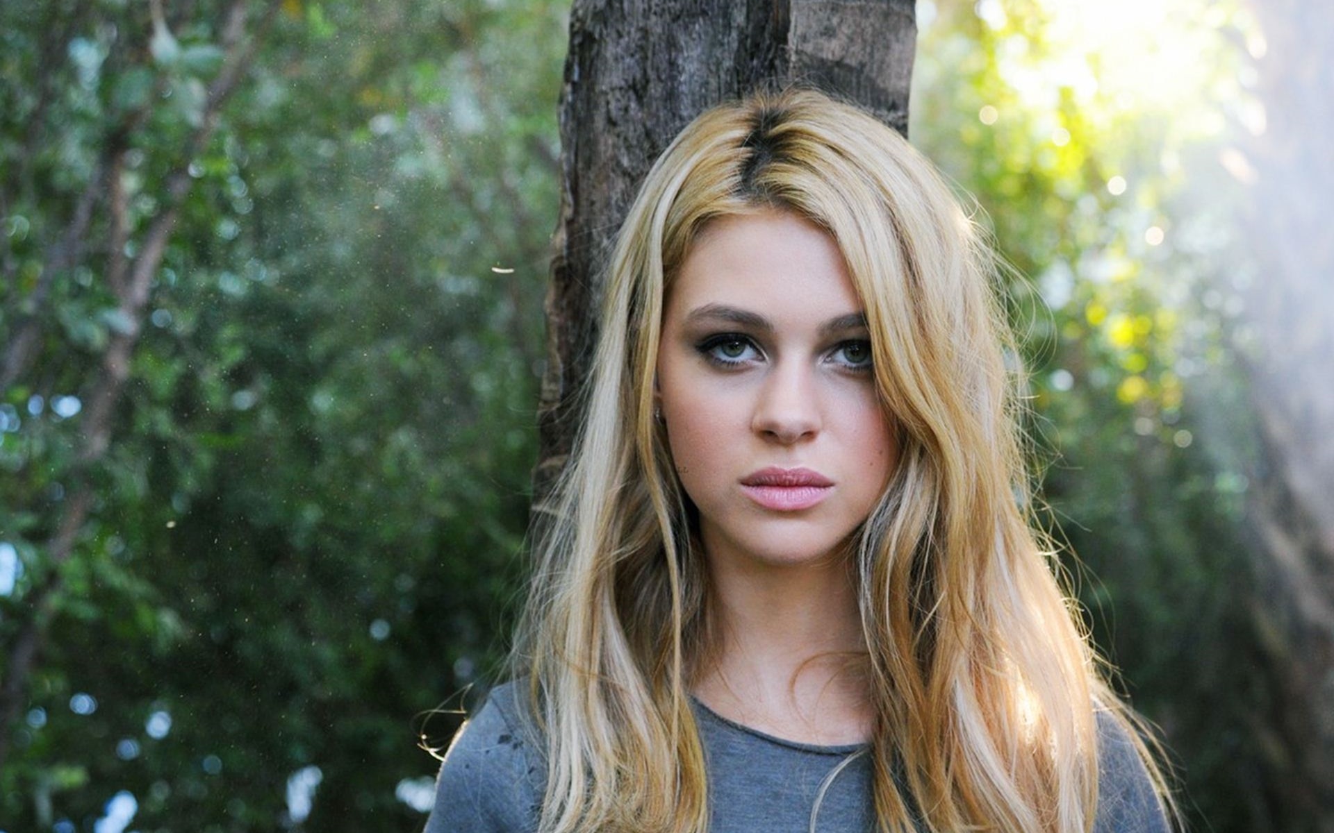 Nicola Peltz In Wallpapers