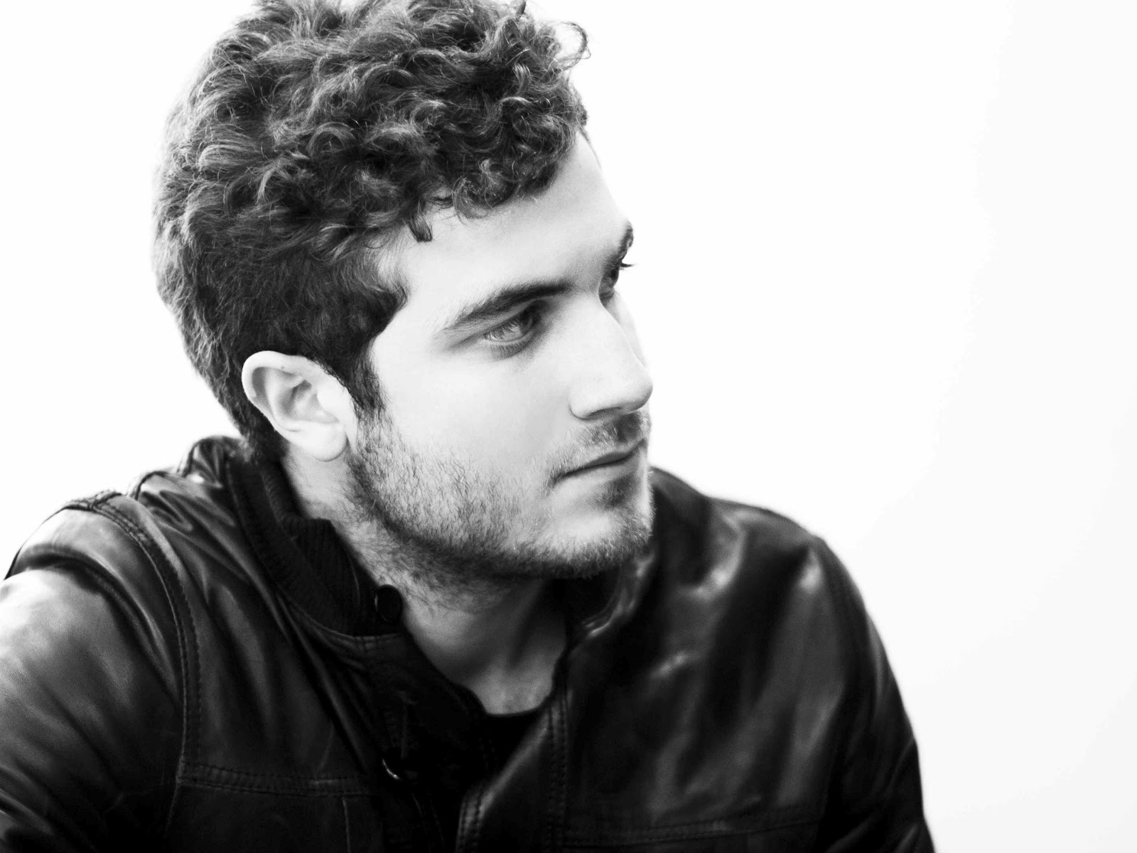 Nicolas Jaar Wallpapers