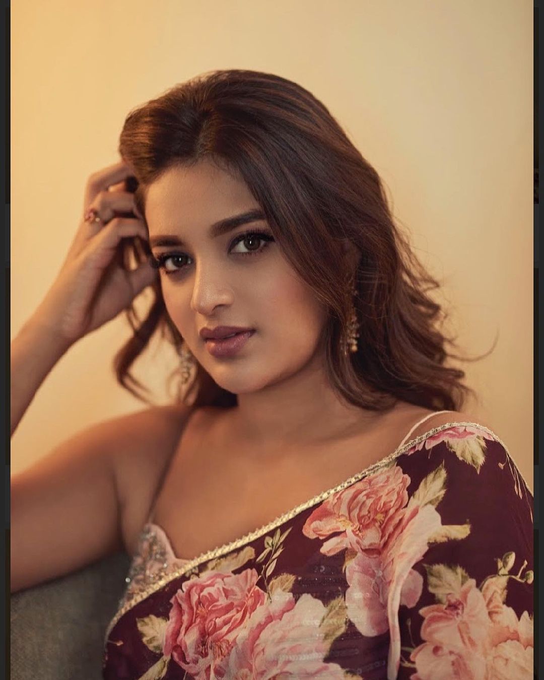 Nidhhi Agerwal Wallpapers