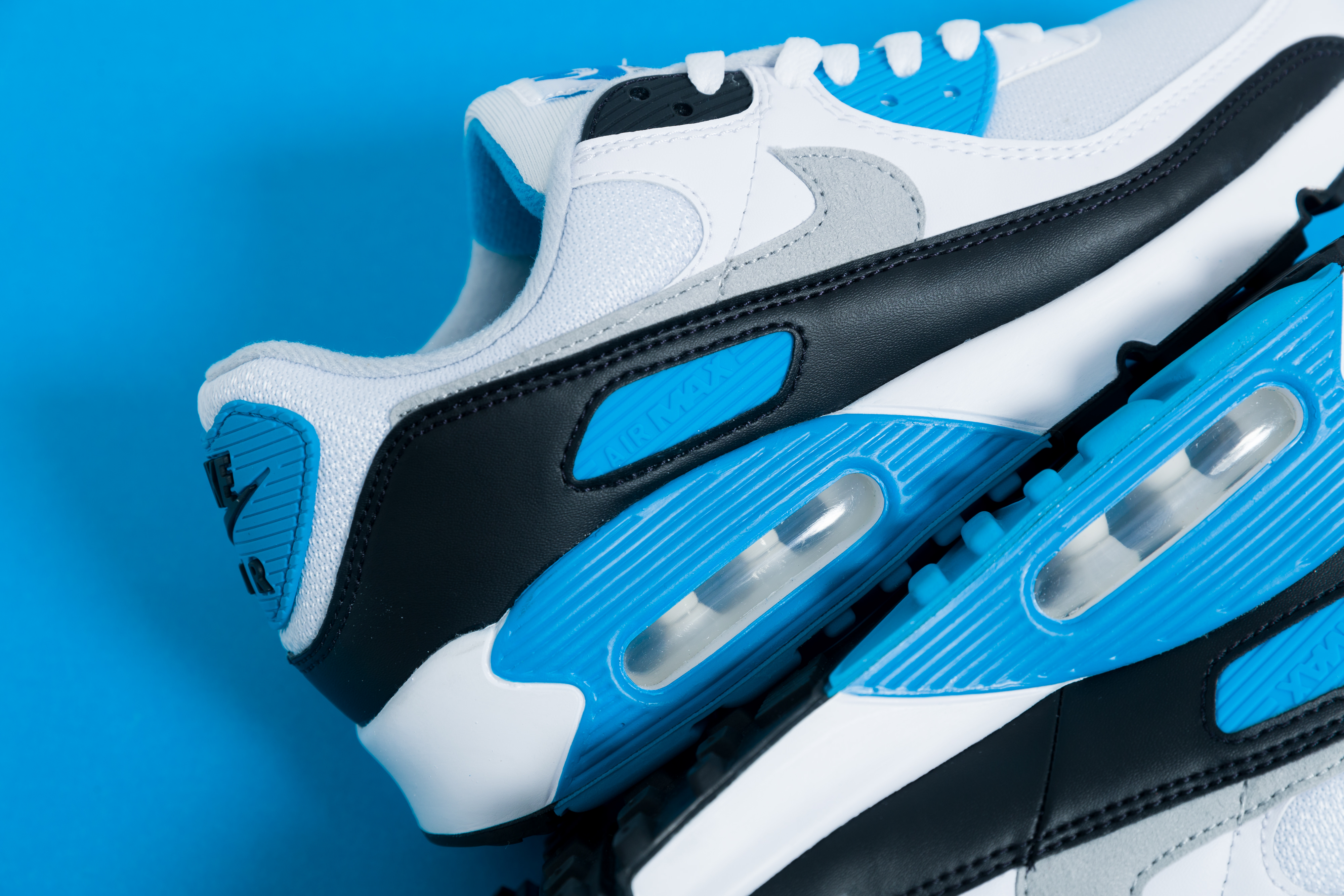 Nike Air Max 90 Wallpapers