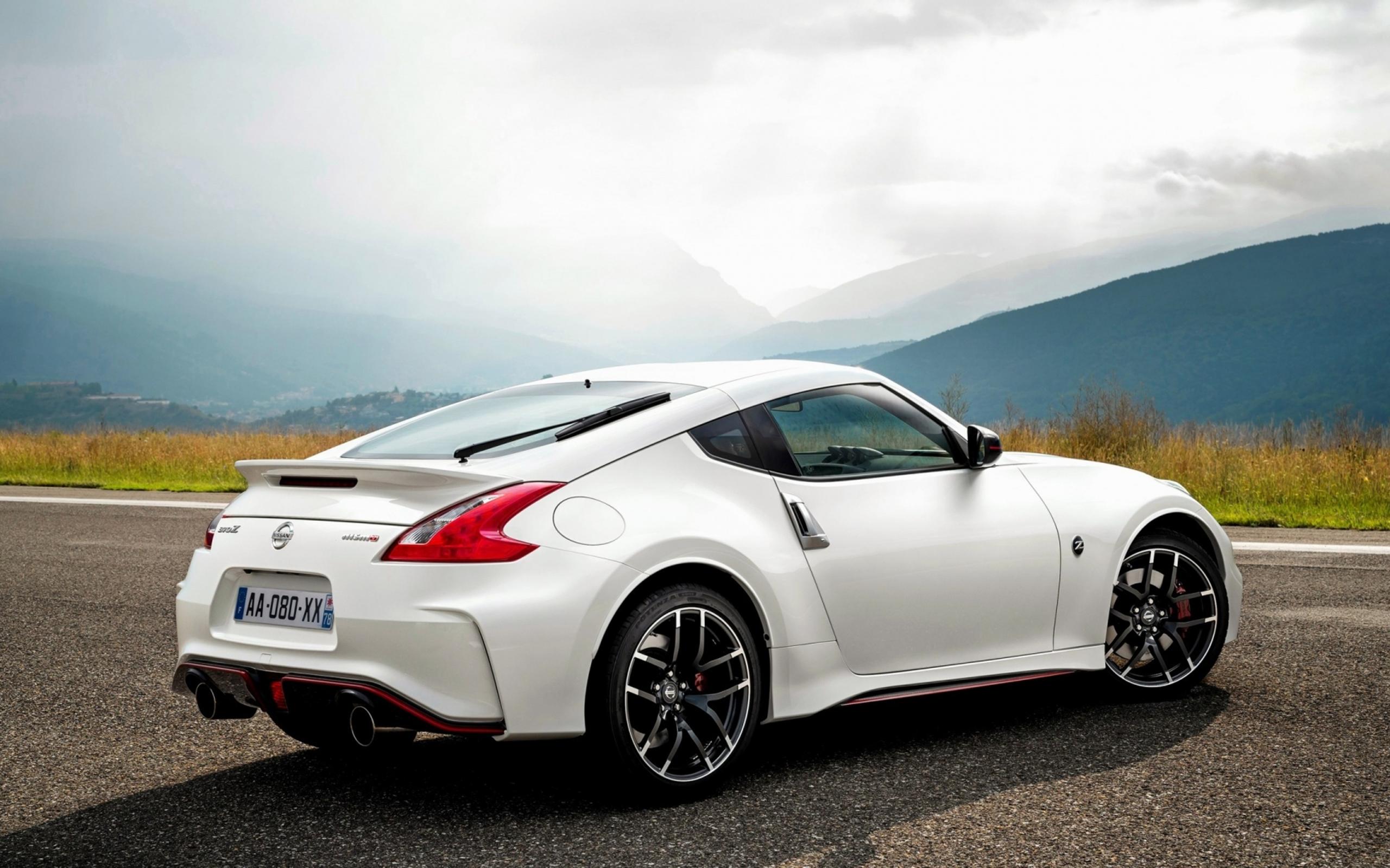 Nissan 370Z Sport Car Wallpapers