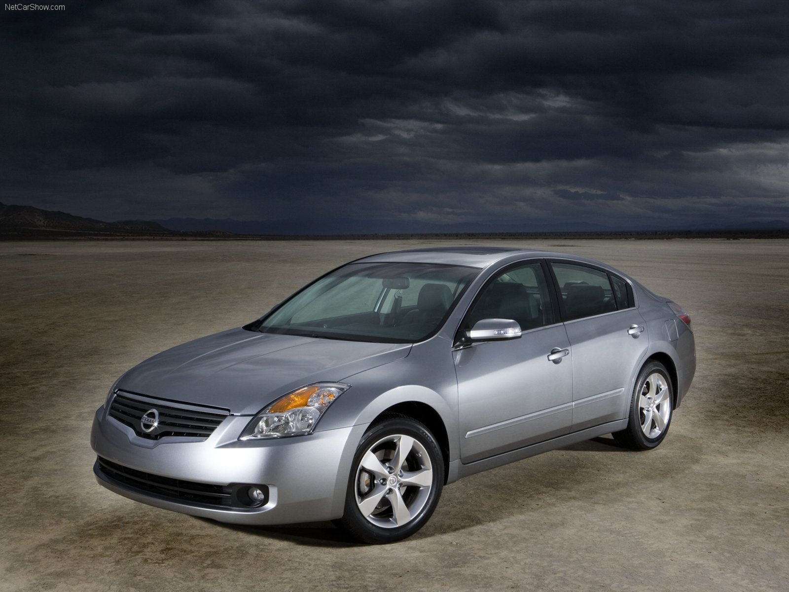 Nissan Altima Wallpapers