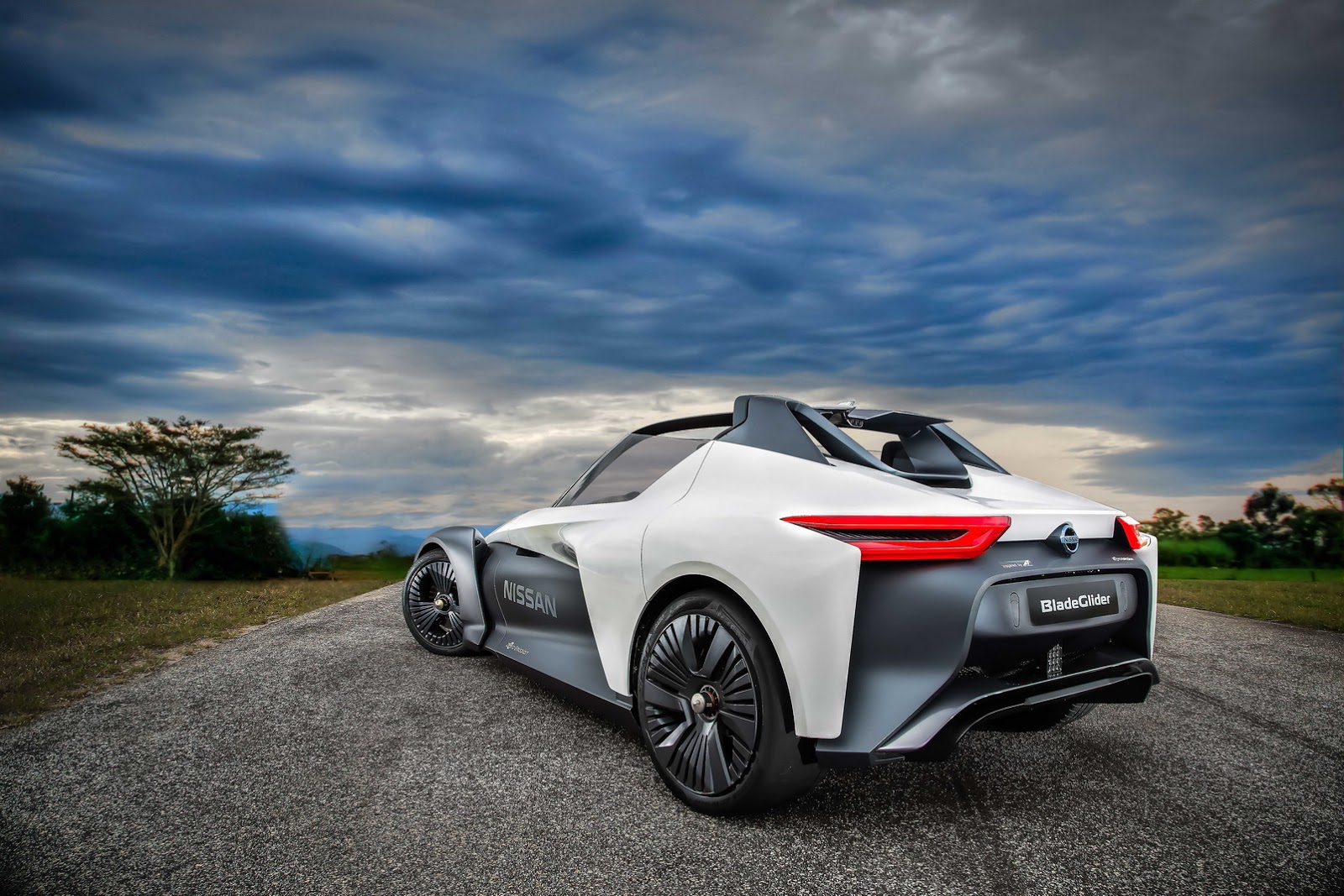 Nissan Bladeglider Wallpapers