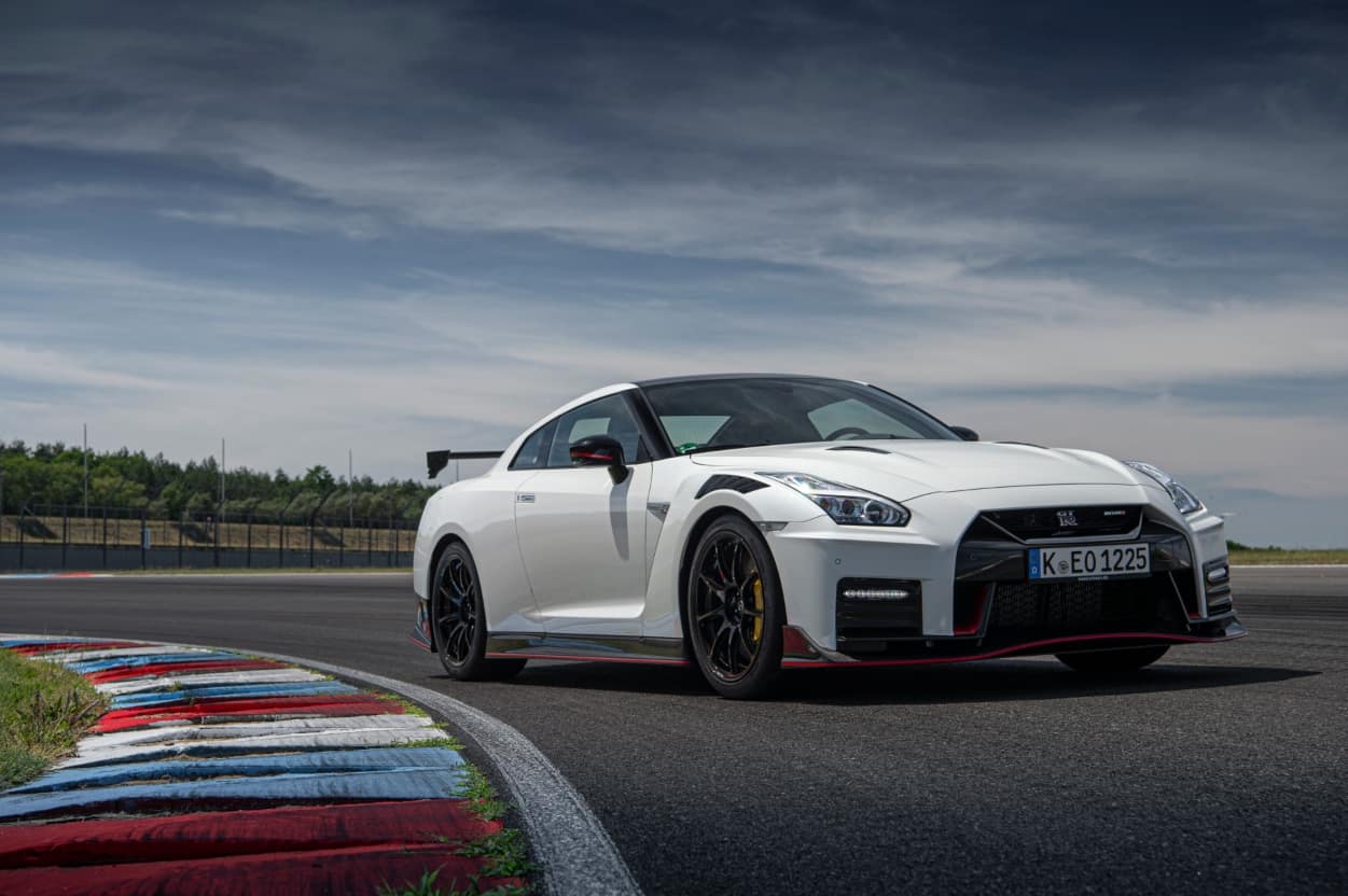 Nissan Gt R Sports 2020 Wallpapers