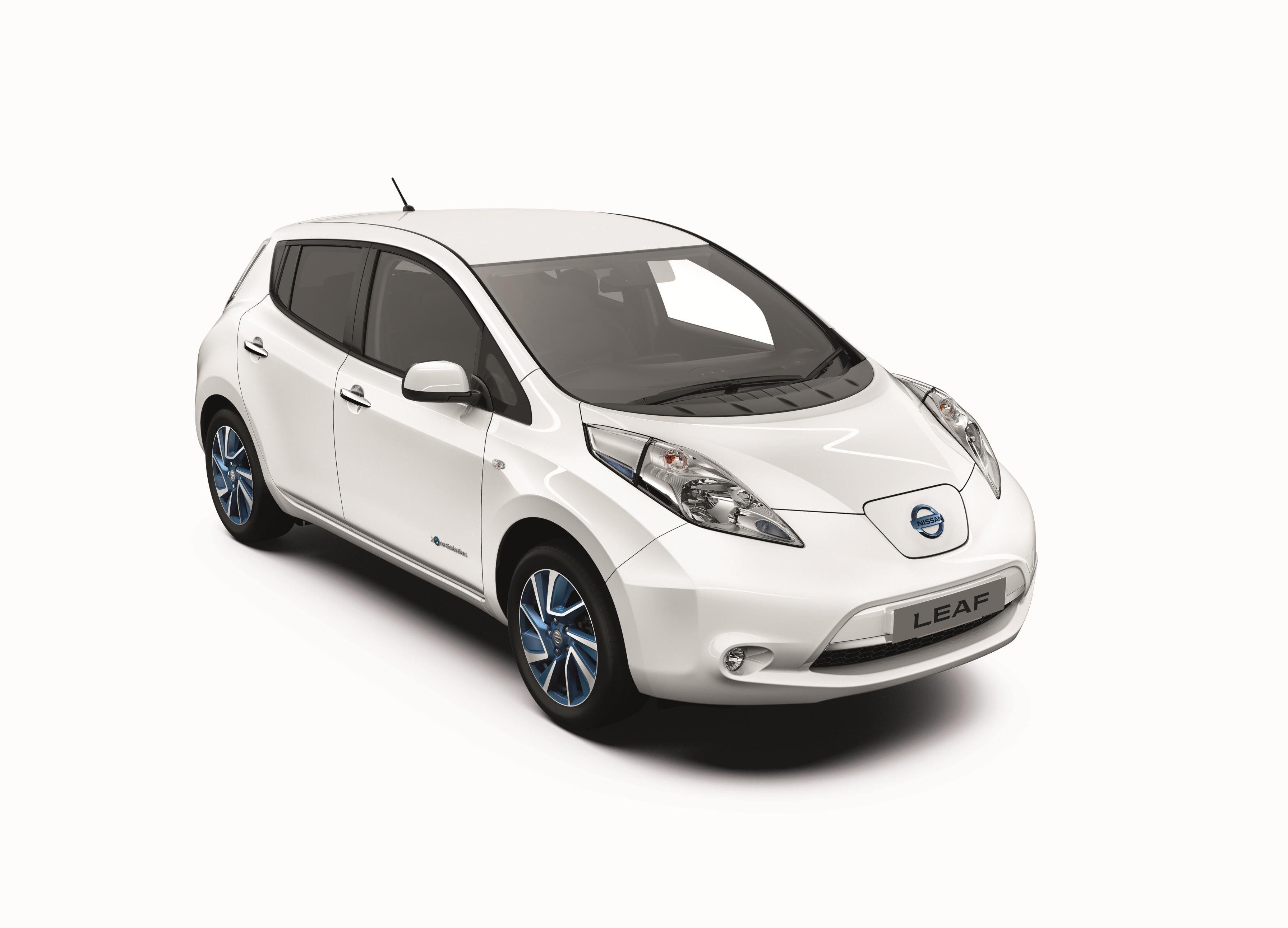 Nissan Leaf Wallpapers