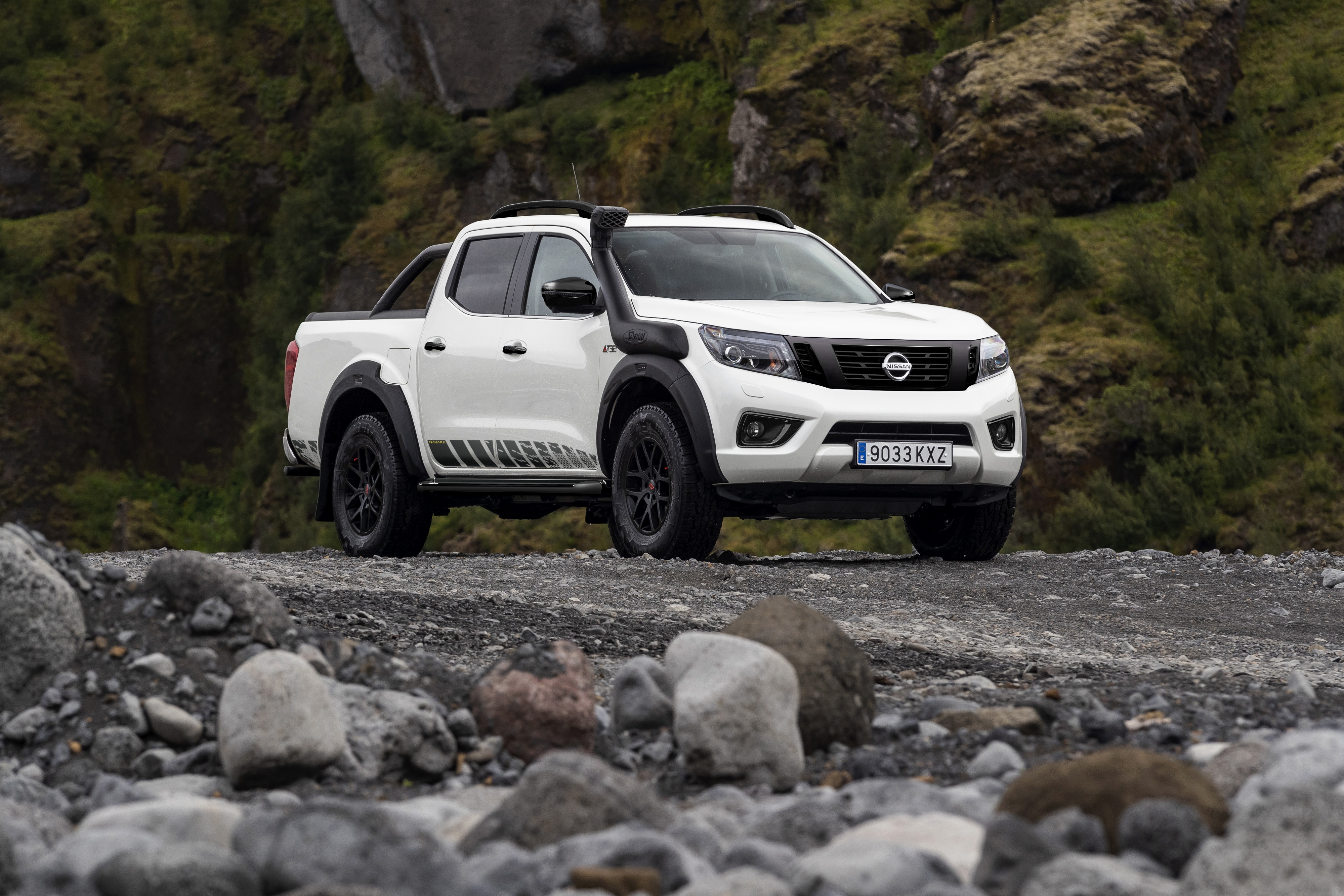 Nissan Navara Wallpapers