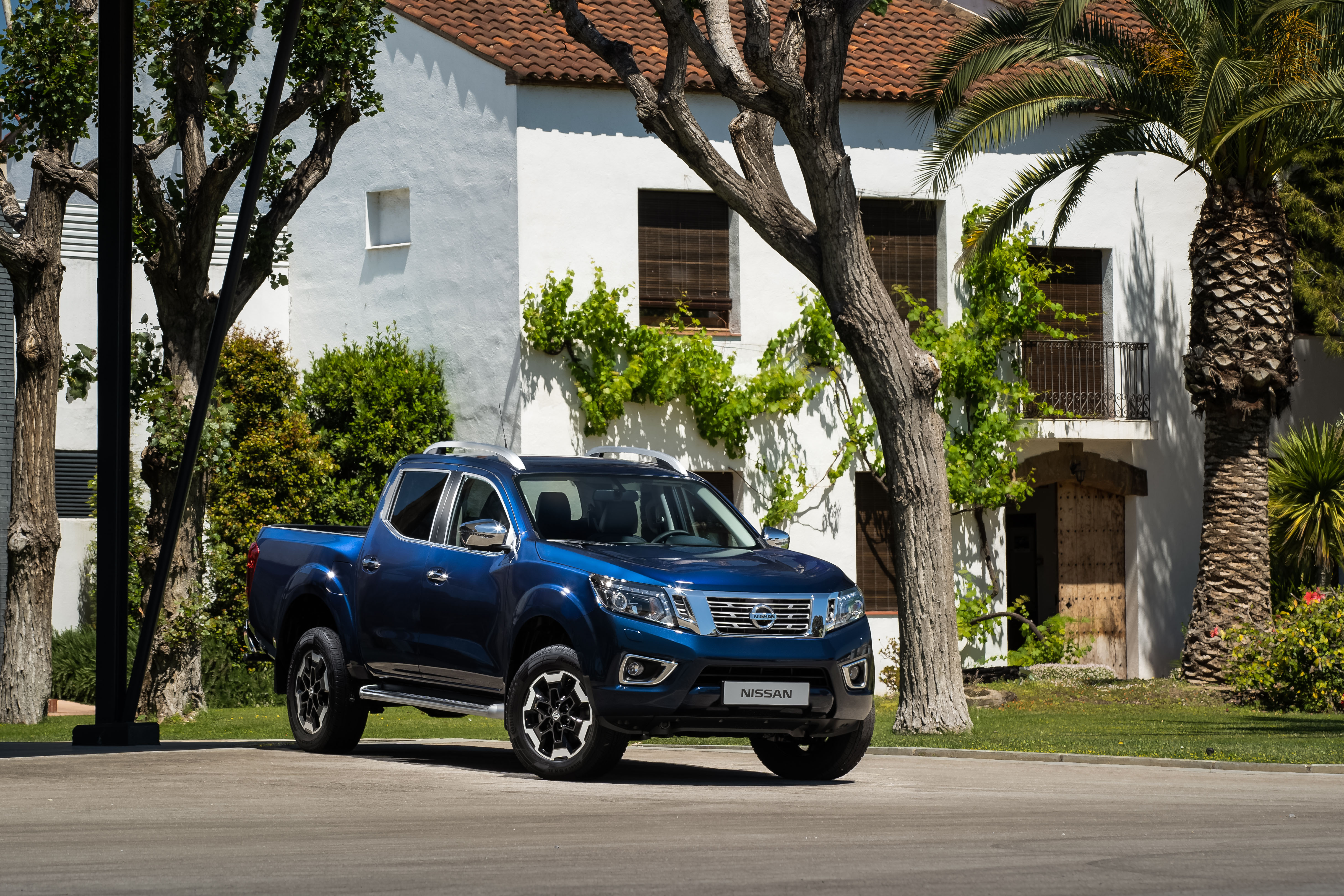 Nissan Navara Wallpapers