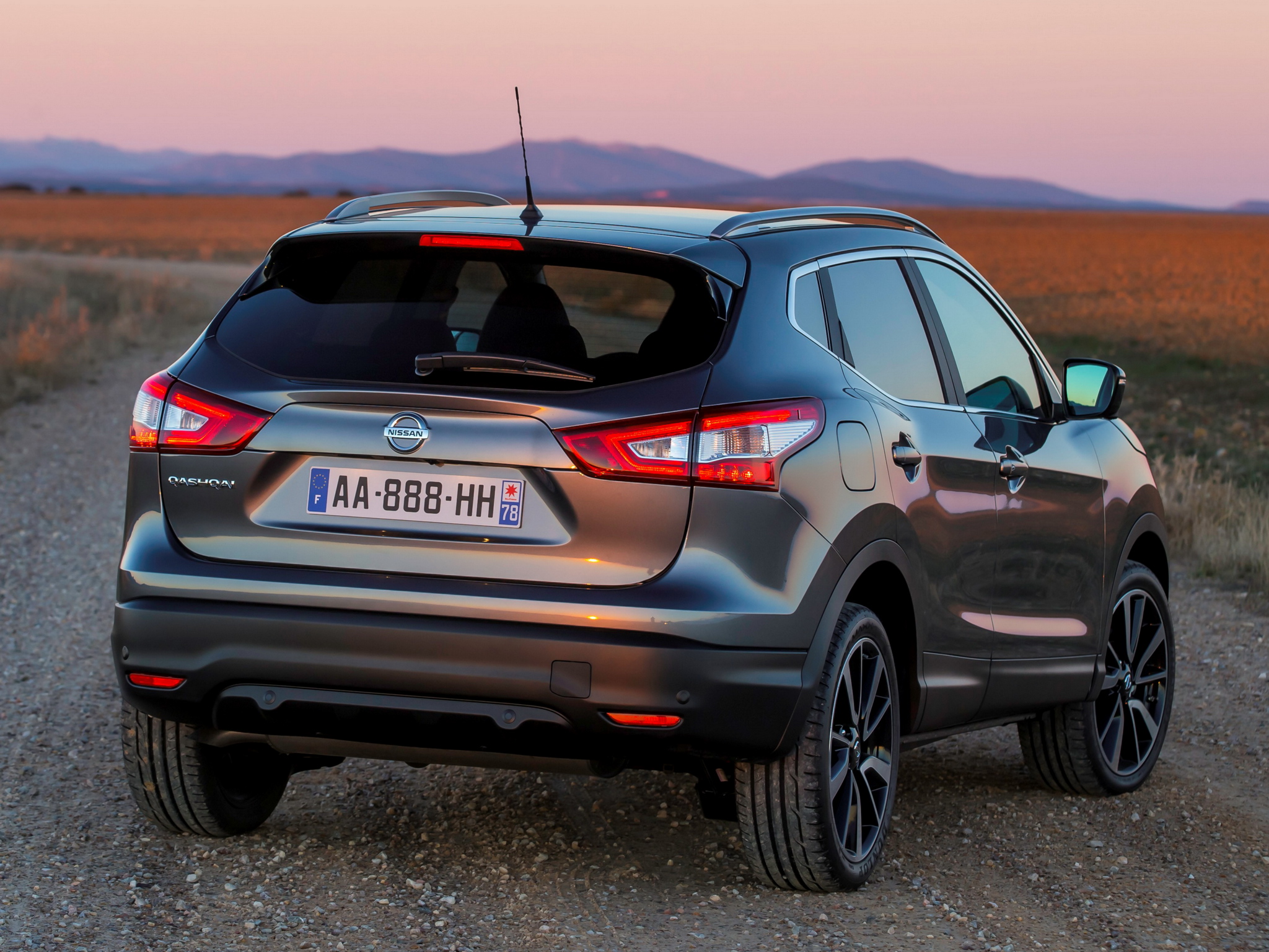 Nissan Qashqai Wallpapers