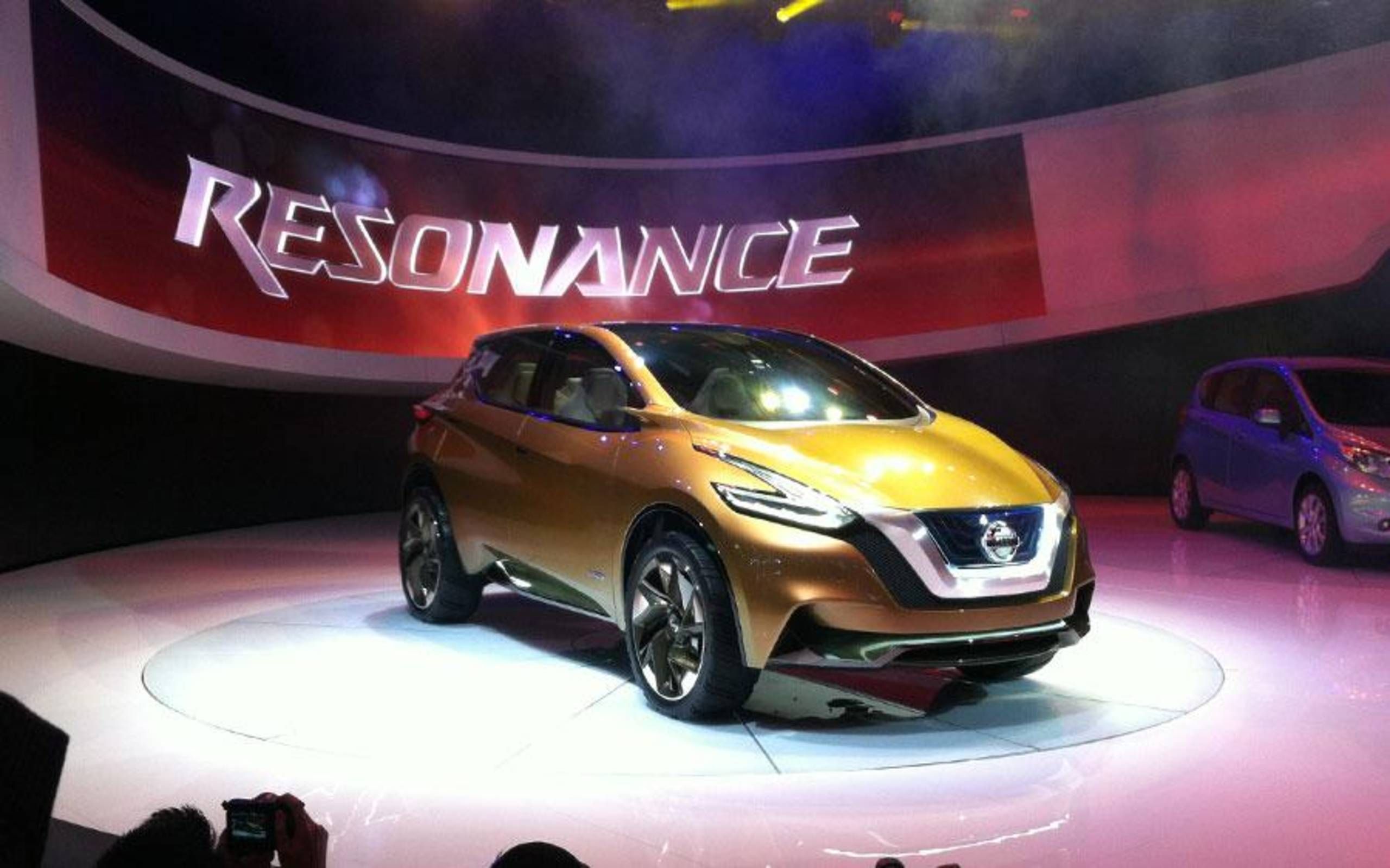 Nissan Resonance Wallpapers