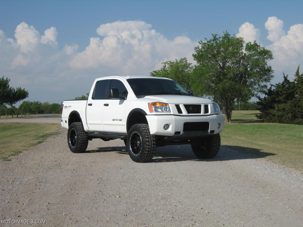 Nissan Titan Wallpapers