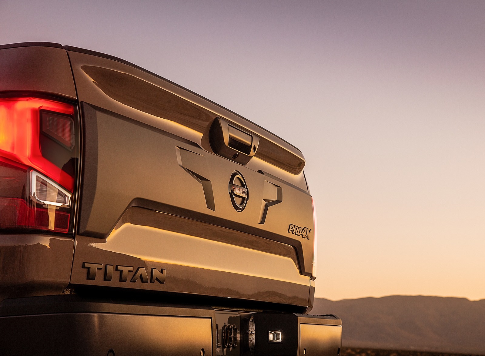 Nissan Titan Wallpapers