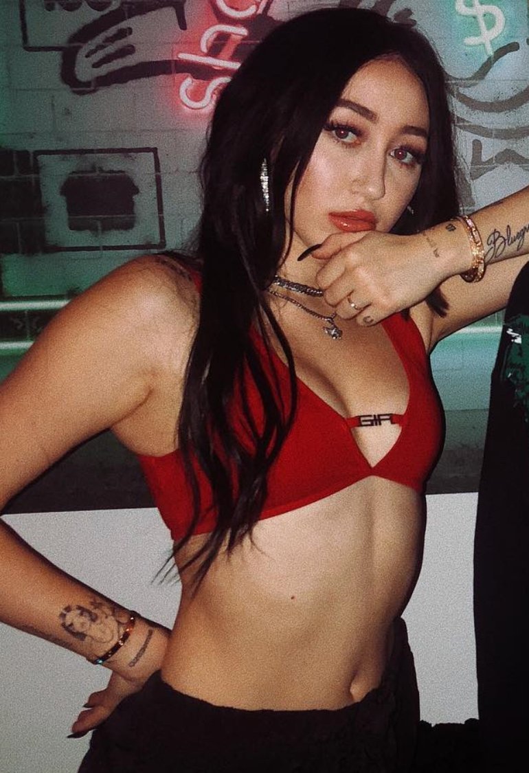 Noah Cyrus Wallpapers