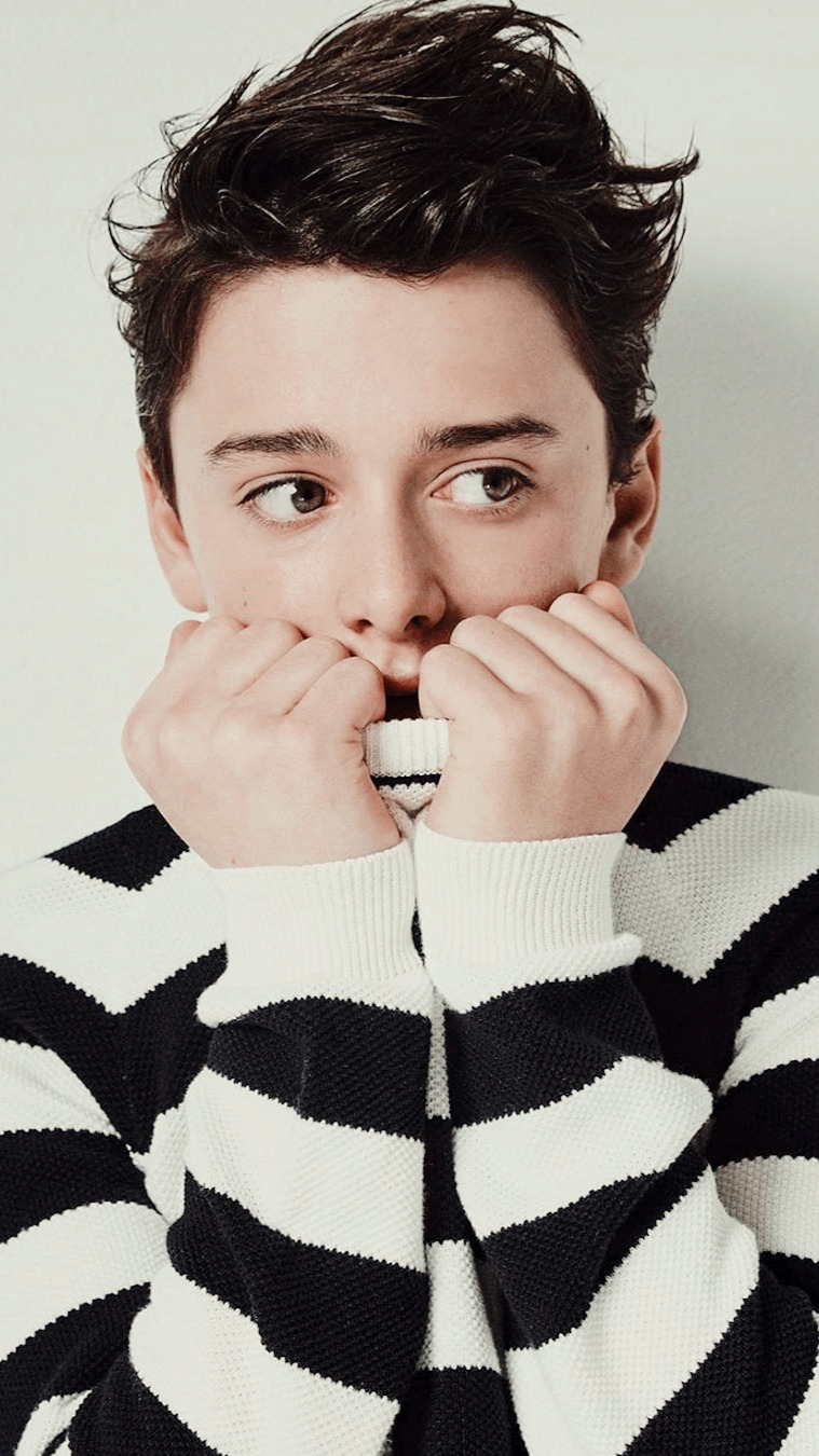 Noah Schnapp Wallpapers