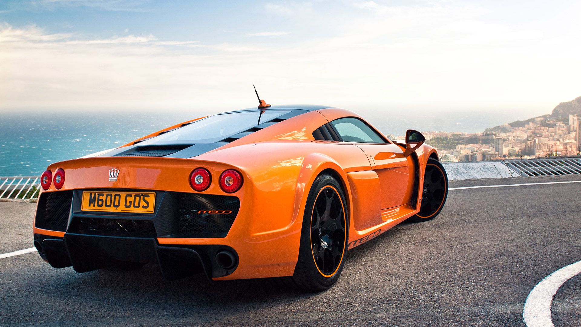 Noble M600 Wallpapers