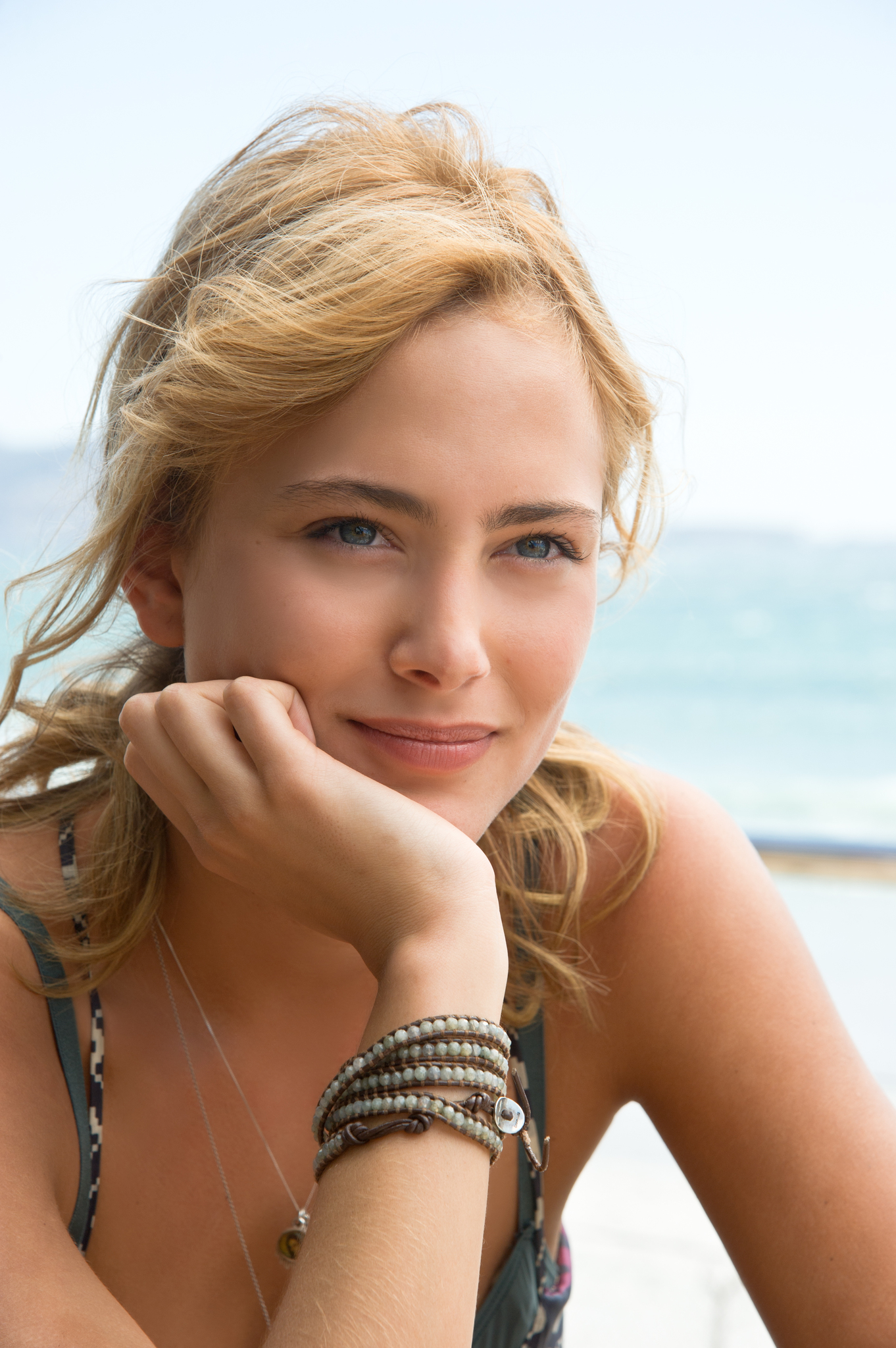 Nora Arnezeder Wallpapers