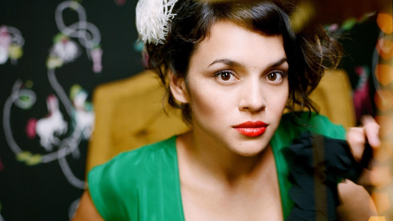 Norah Jones Wallpapers