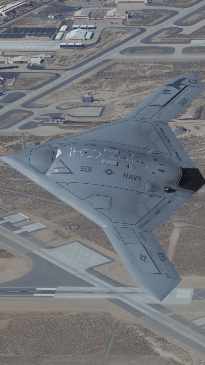 Northrop Grumman X-47B Wallpapers