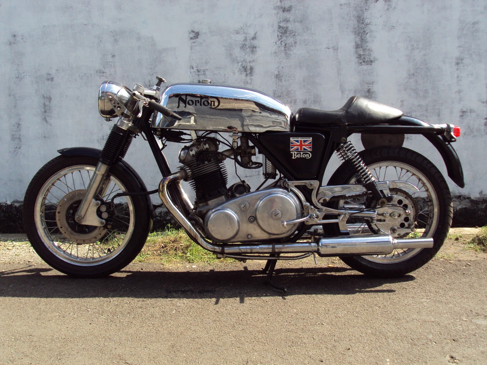 Norton Commando Cafe Racer Wallpapers