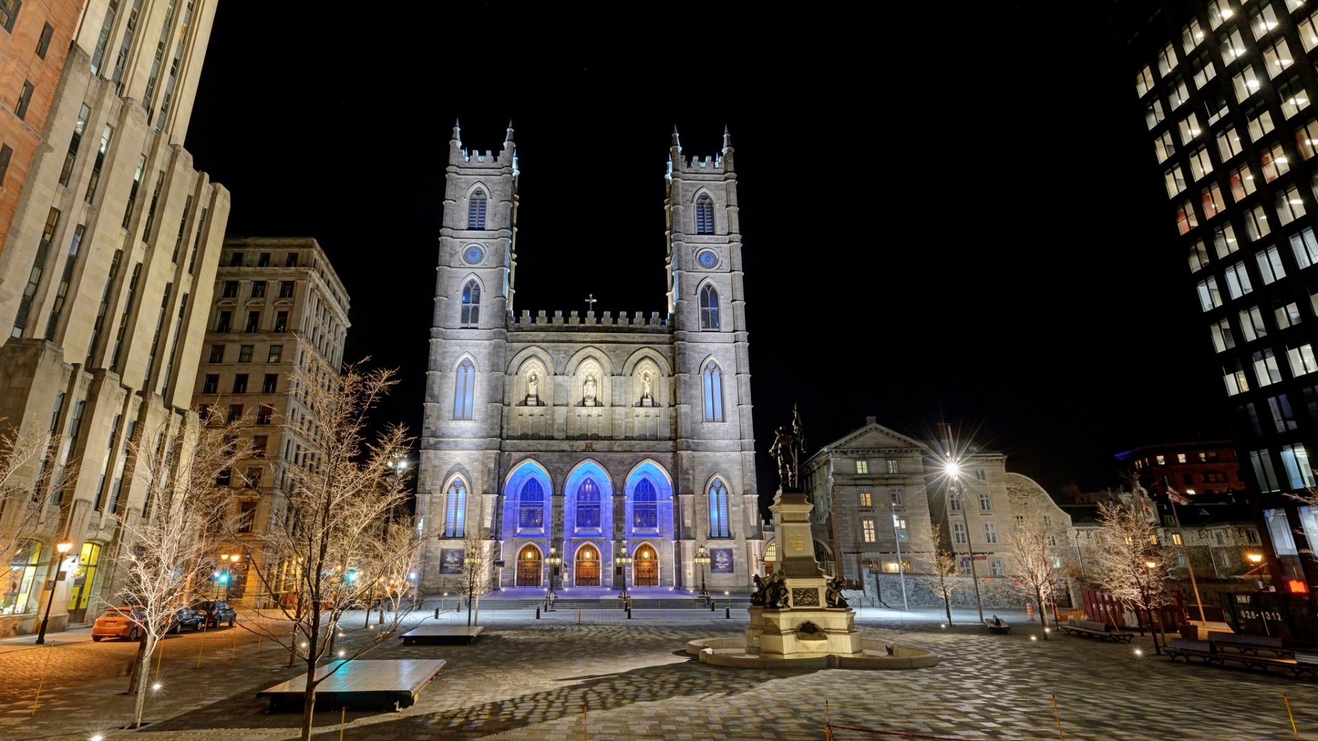 Notre Dame Basilica In Montreal Wallpapers