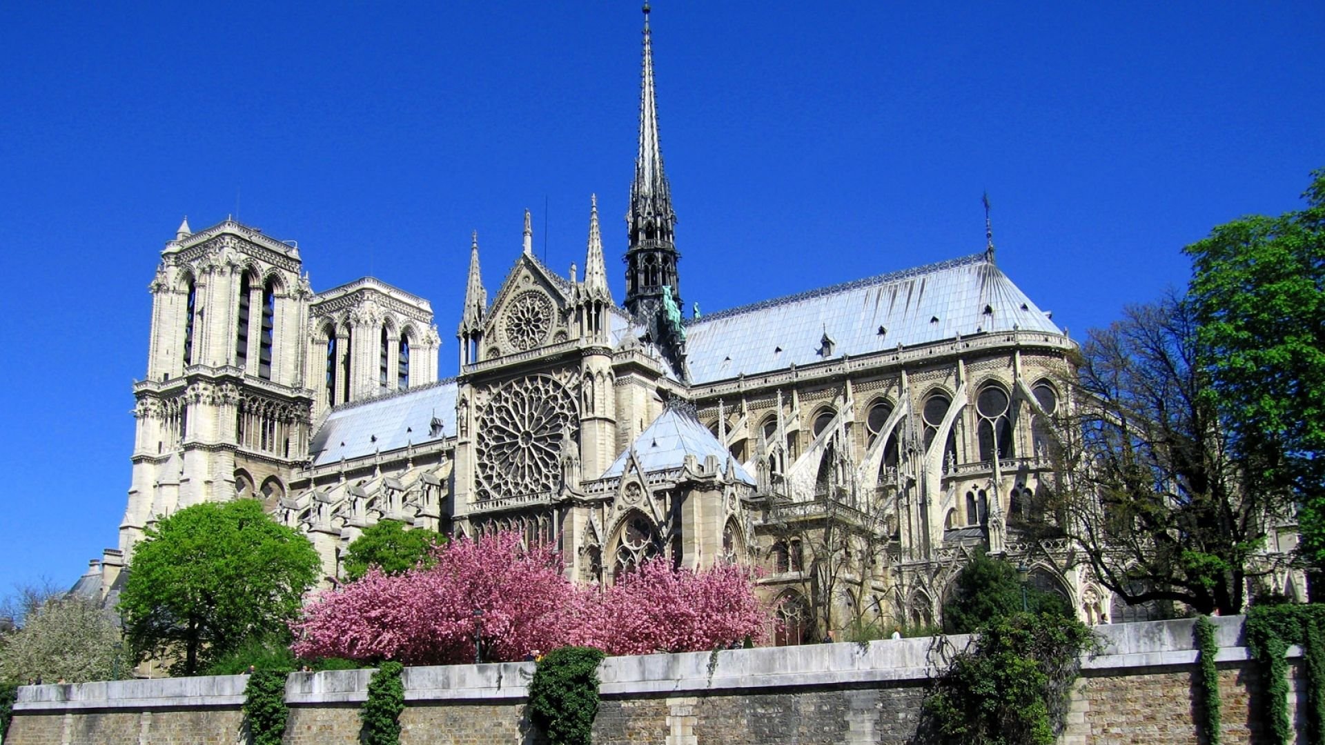 Notre-Dame De Paris Wallpapers