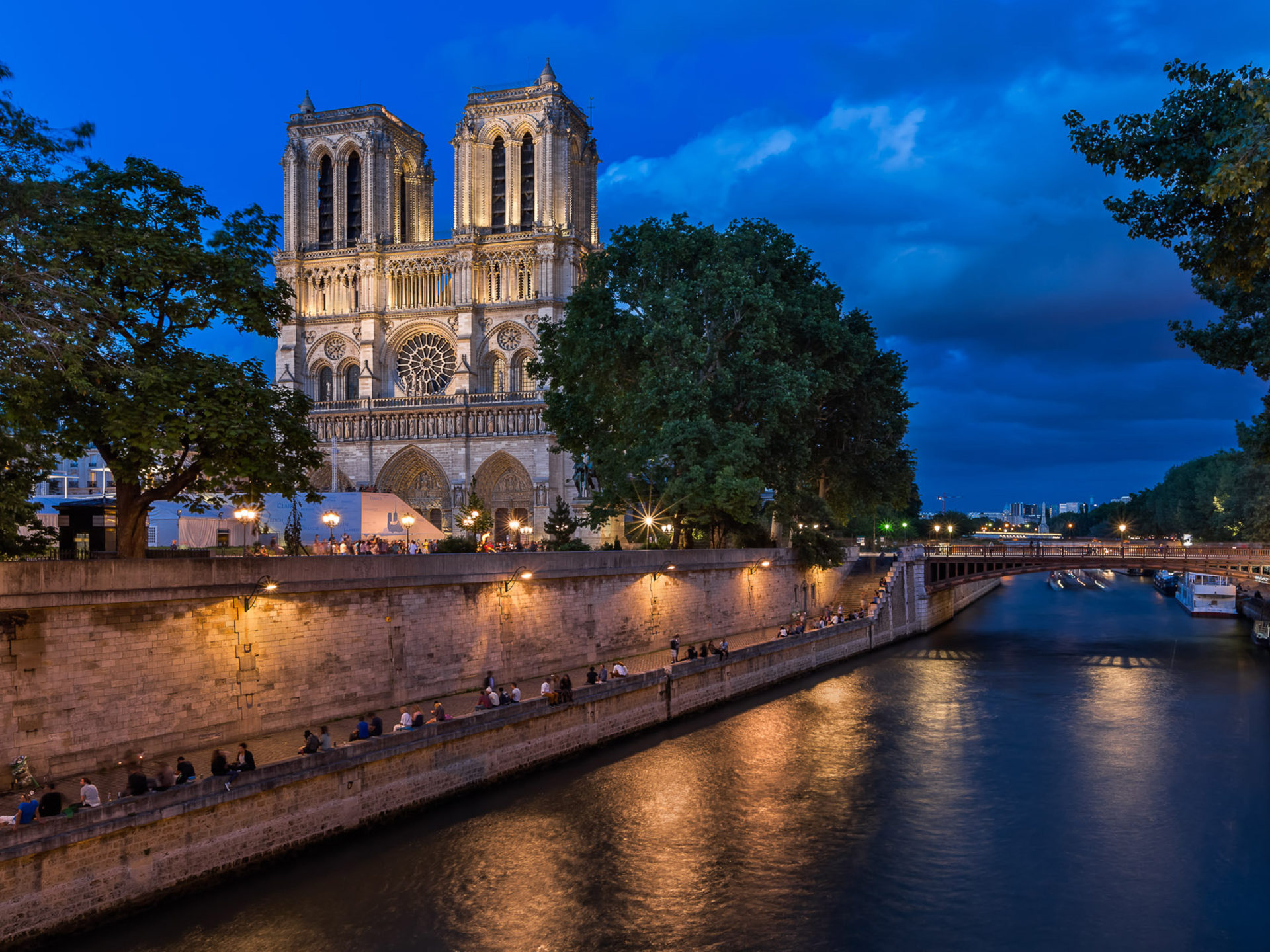 Notre-Dame De Paris Wallpapers