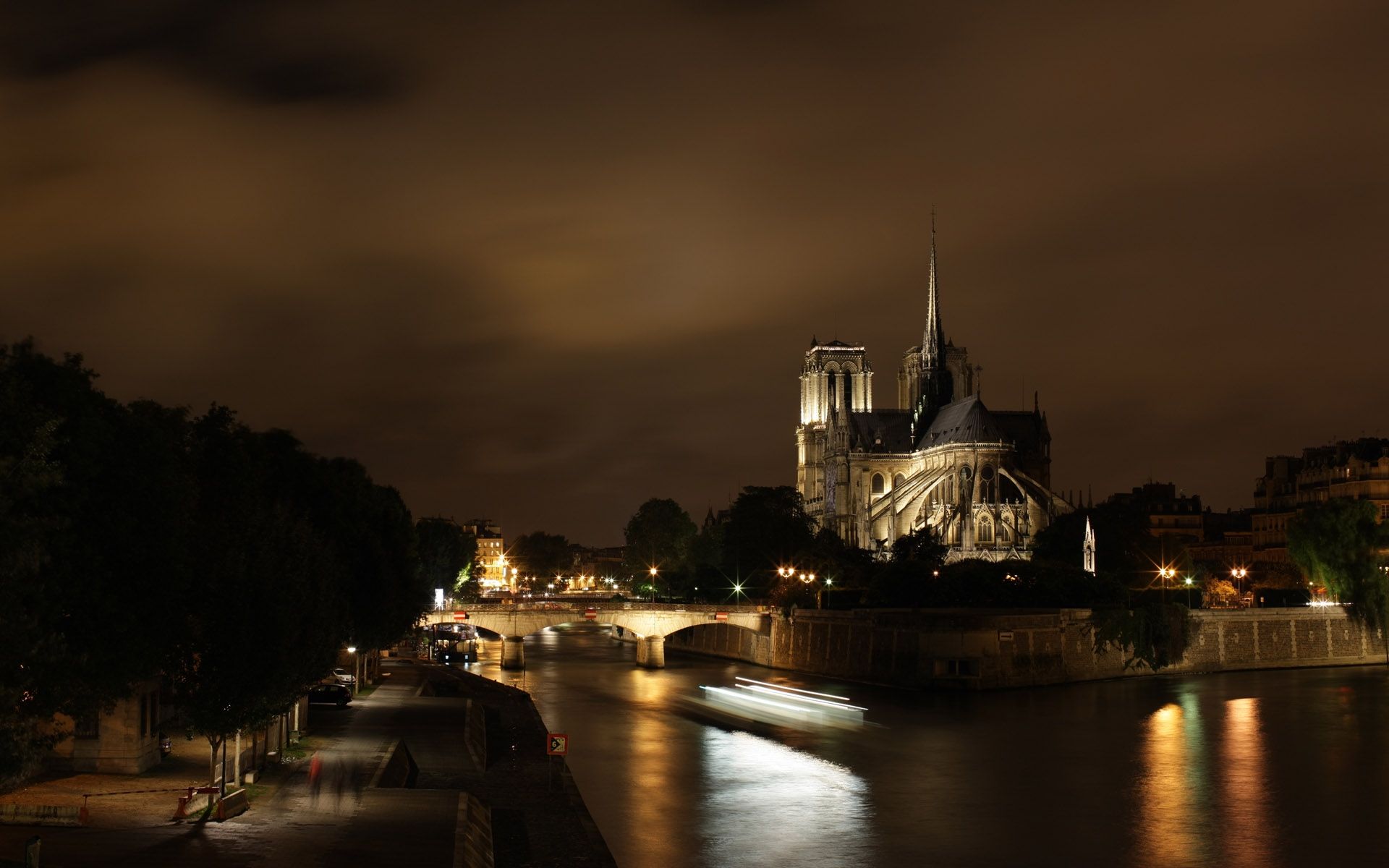 Notre-Dame De Paris Wallpapers