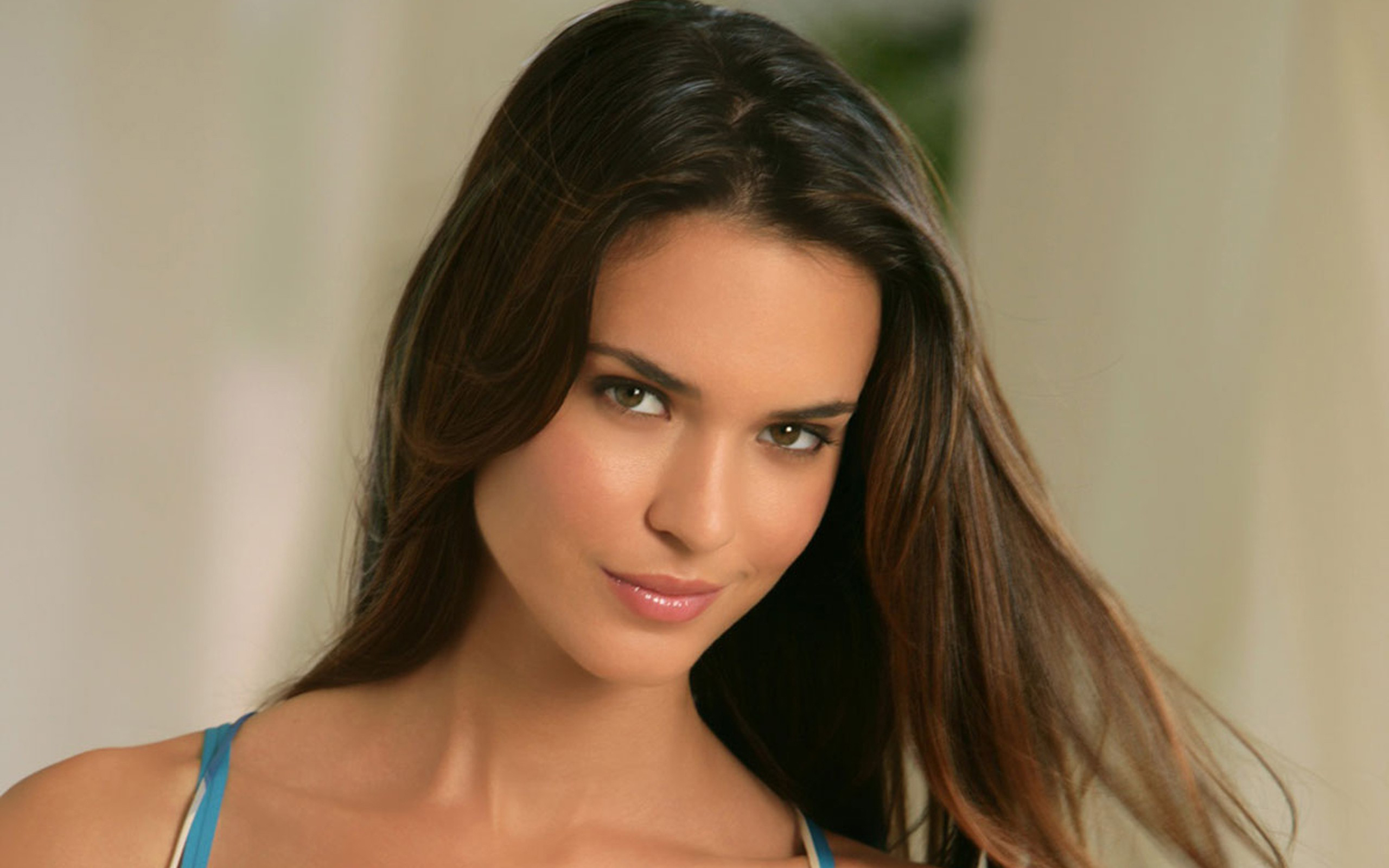 Odette Annable Wallpapers