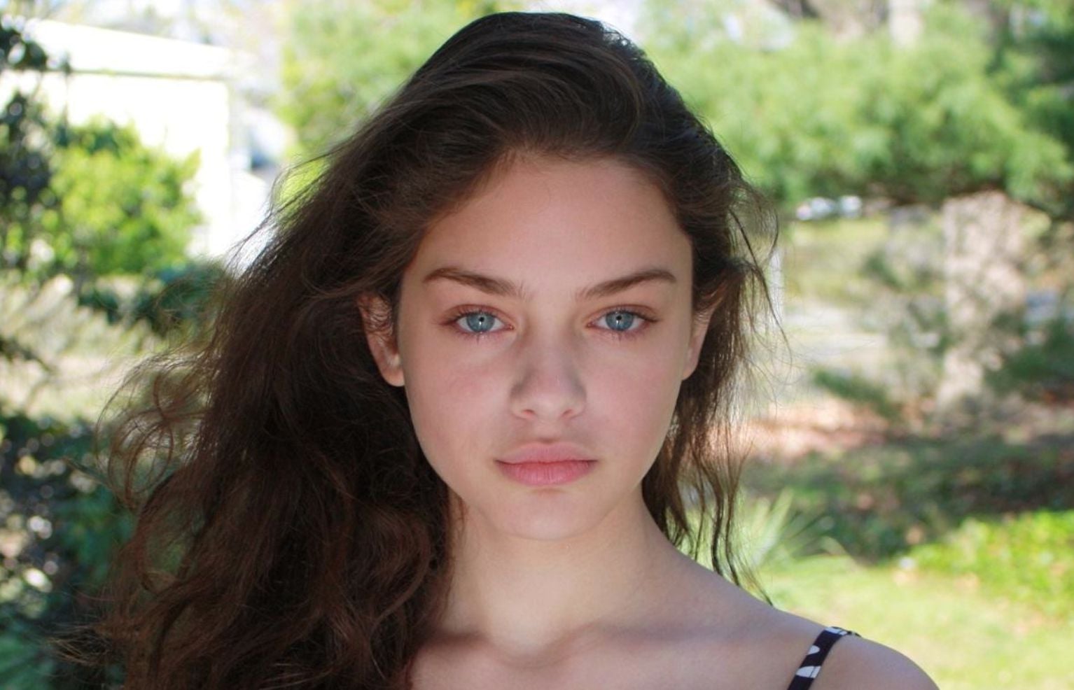 Odeya Rush Actress Latest Photoshoot Wallpapers