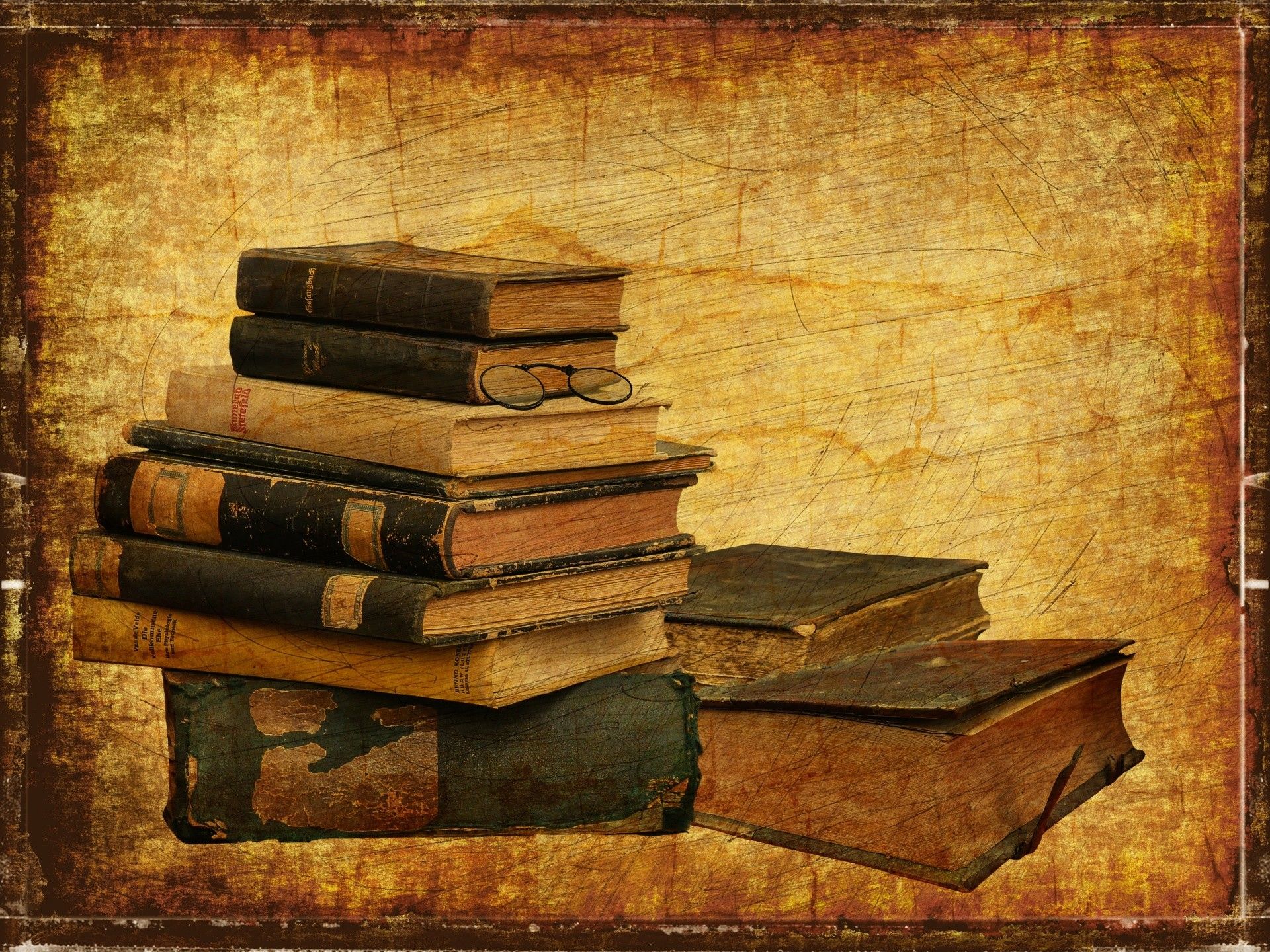 Old Books Wallpapers