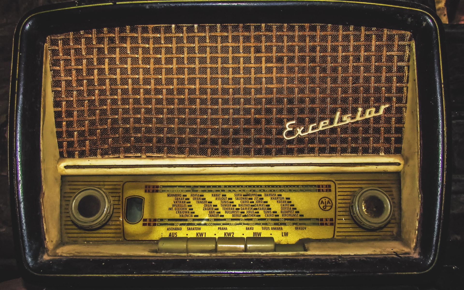 Old Radio Pic Wallpapers