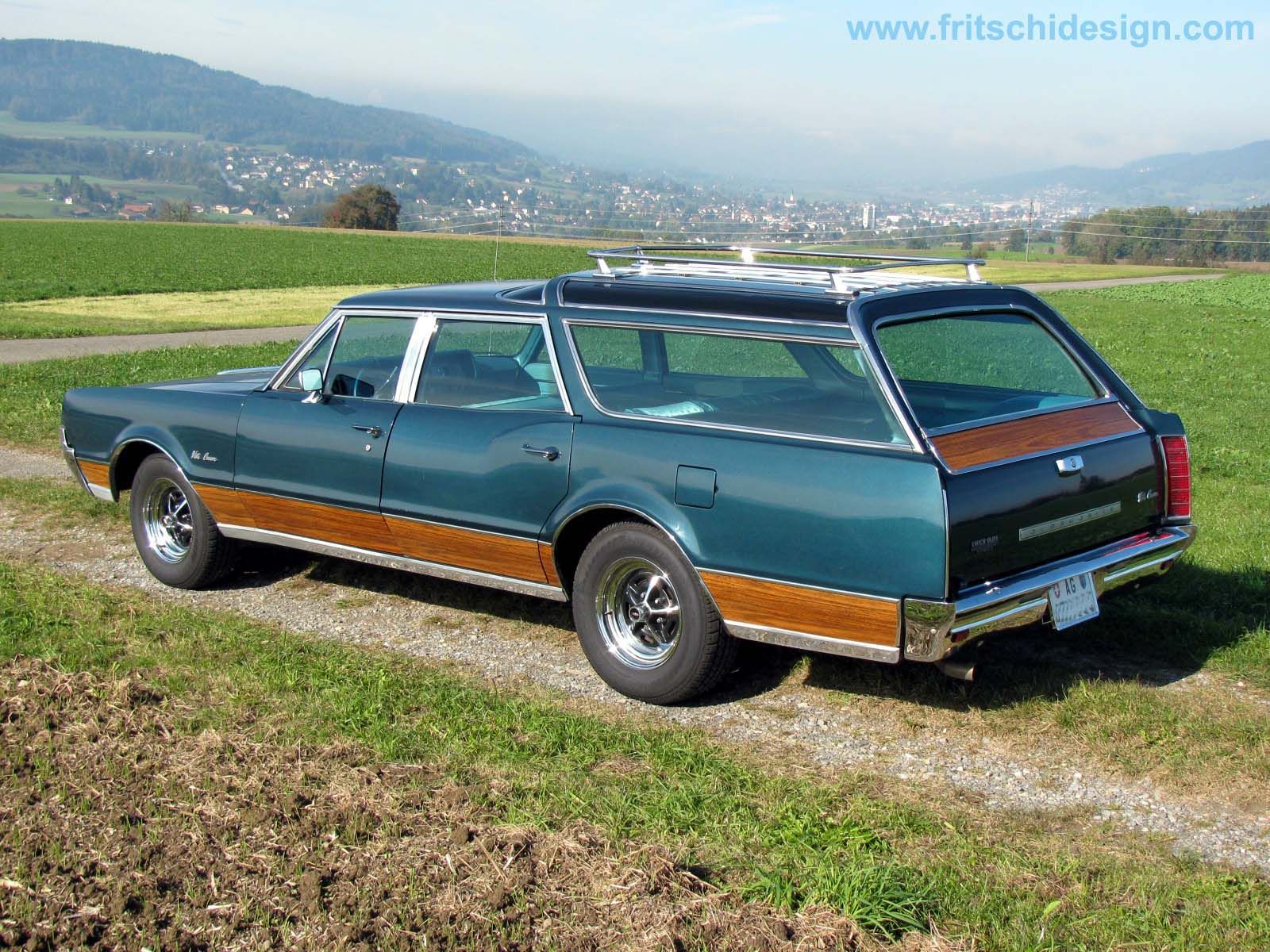 Oldsmobile Vista Cruiser Wallpapers