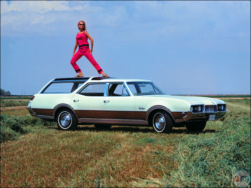 Oldsmobile Vista Cruiser Wallpapers