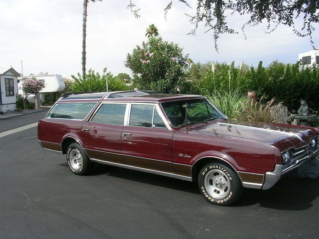 Oldsmobile Vista Cruiser Wallpapers