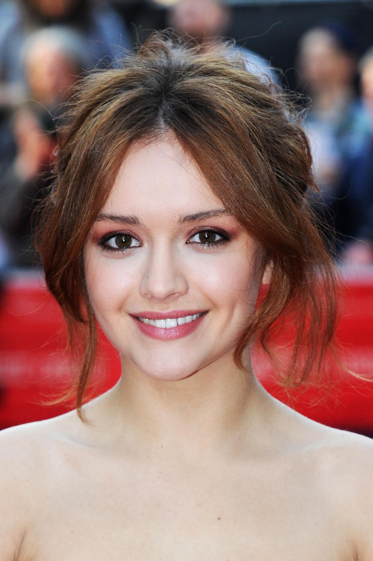 Olivia Cooke Actress Photoshoot Wallpapers