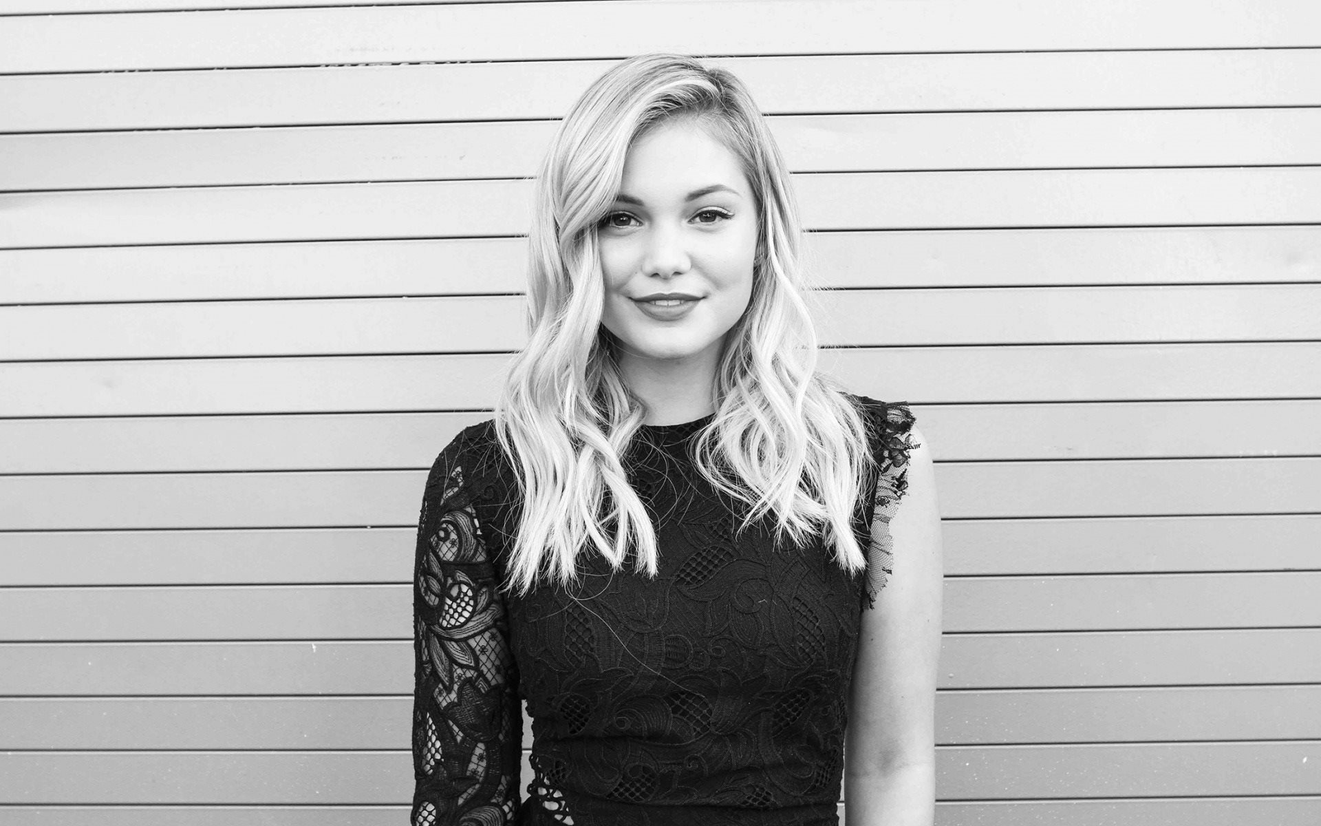 Olivia Holt Actress Portrait Wallpapers