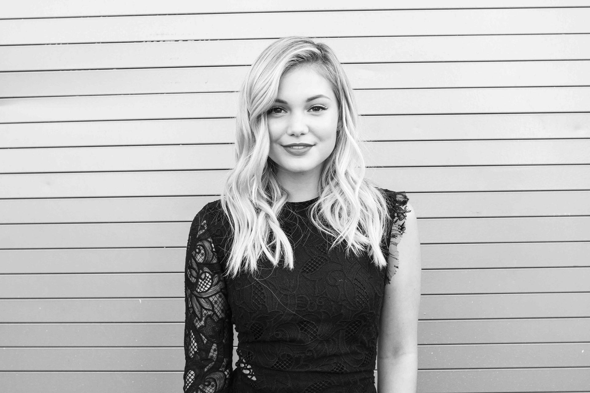 Olivia Holt HD Wallpapers