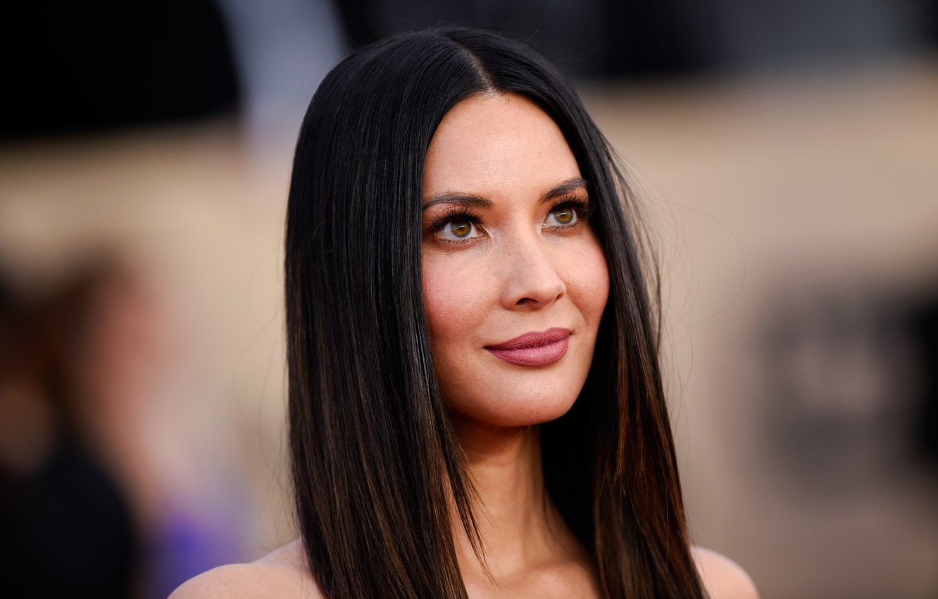 Olivia Munn Actress Wallpapers