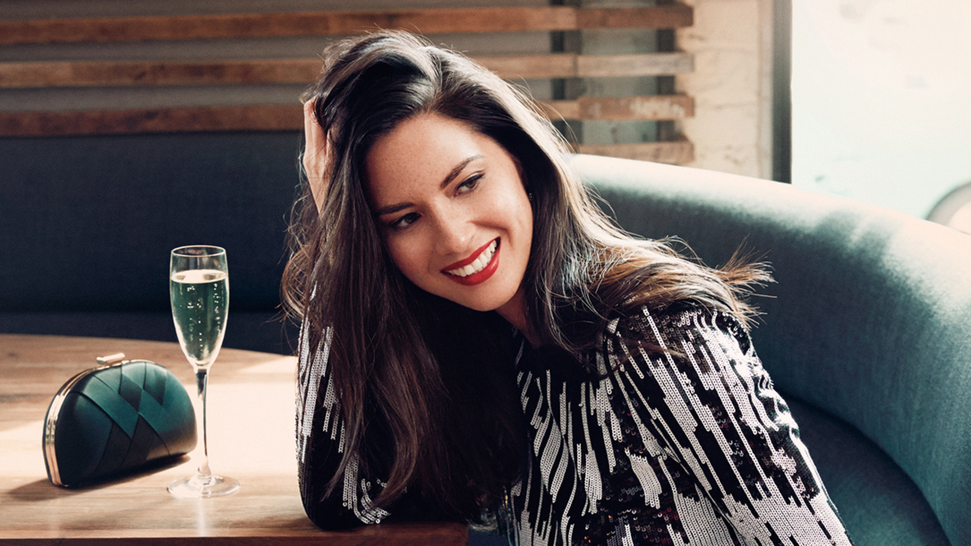 Olivia Munn Actress Wallpapers