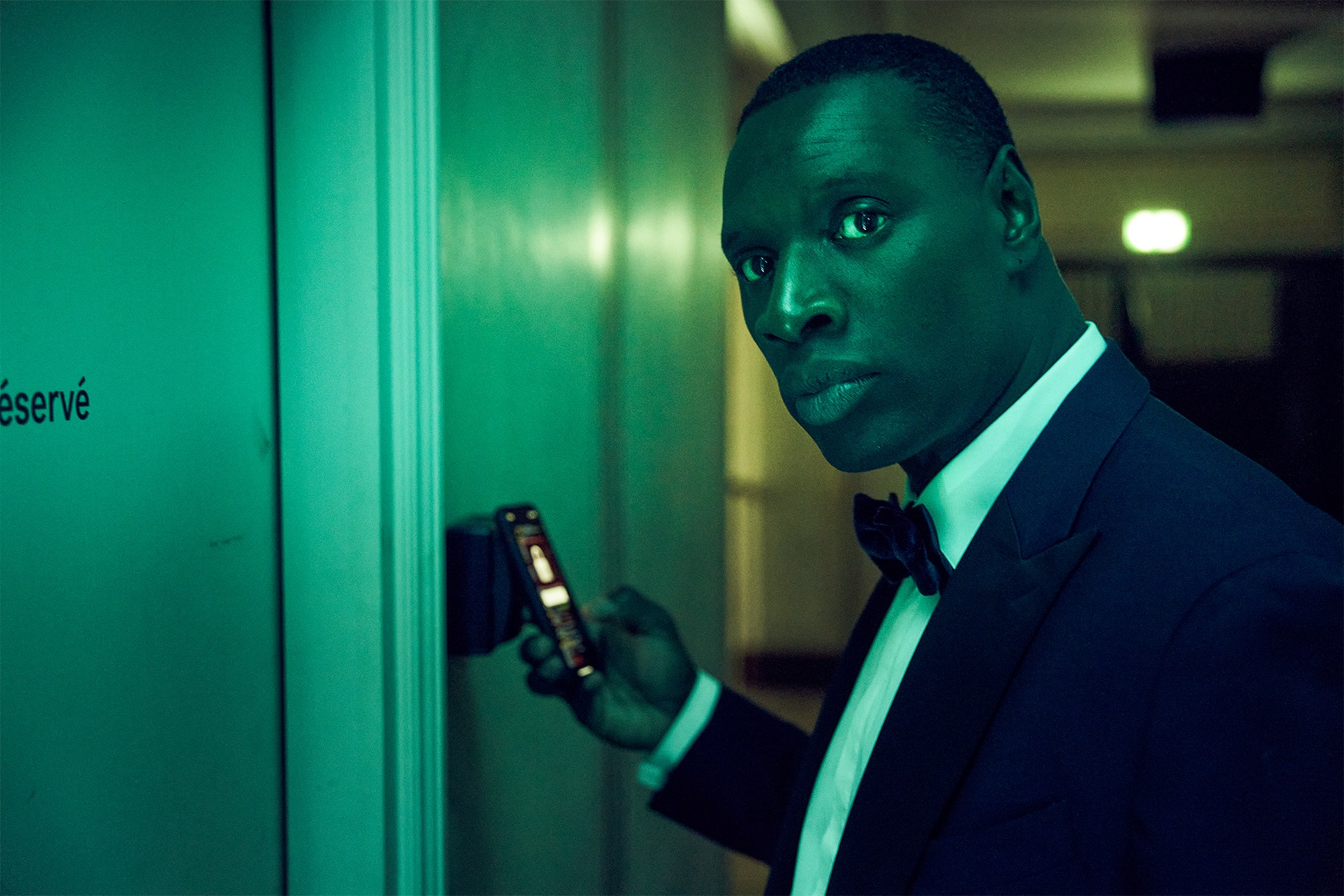 Omar Sy In Lupin 2021 Wallpapers