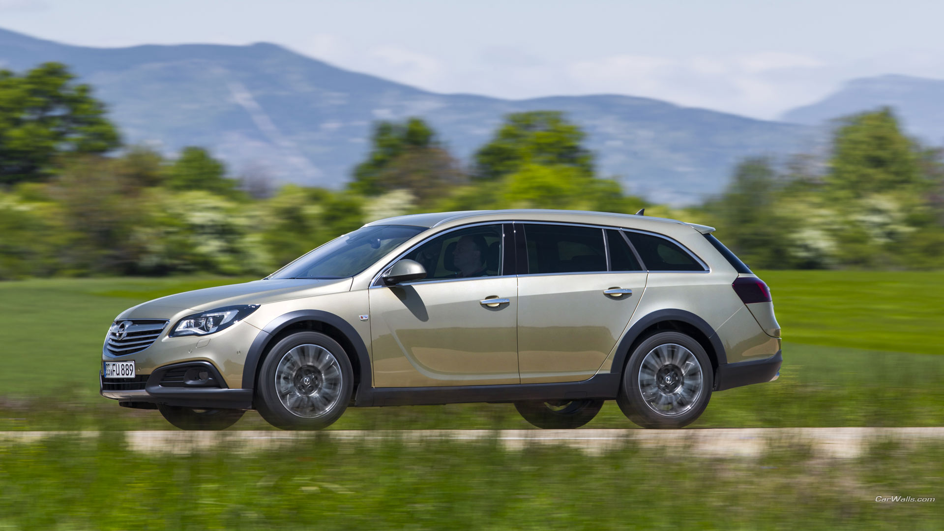 Opel Insignia Exclusive Country Tourer Wallpapers