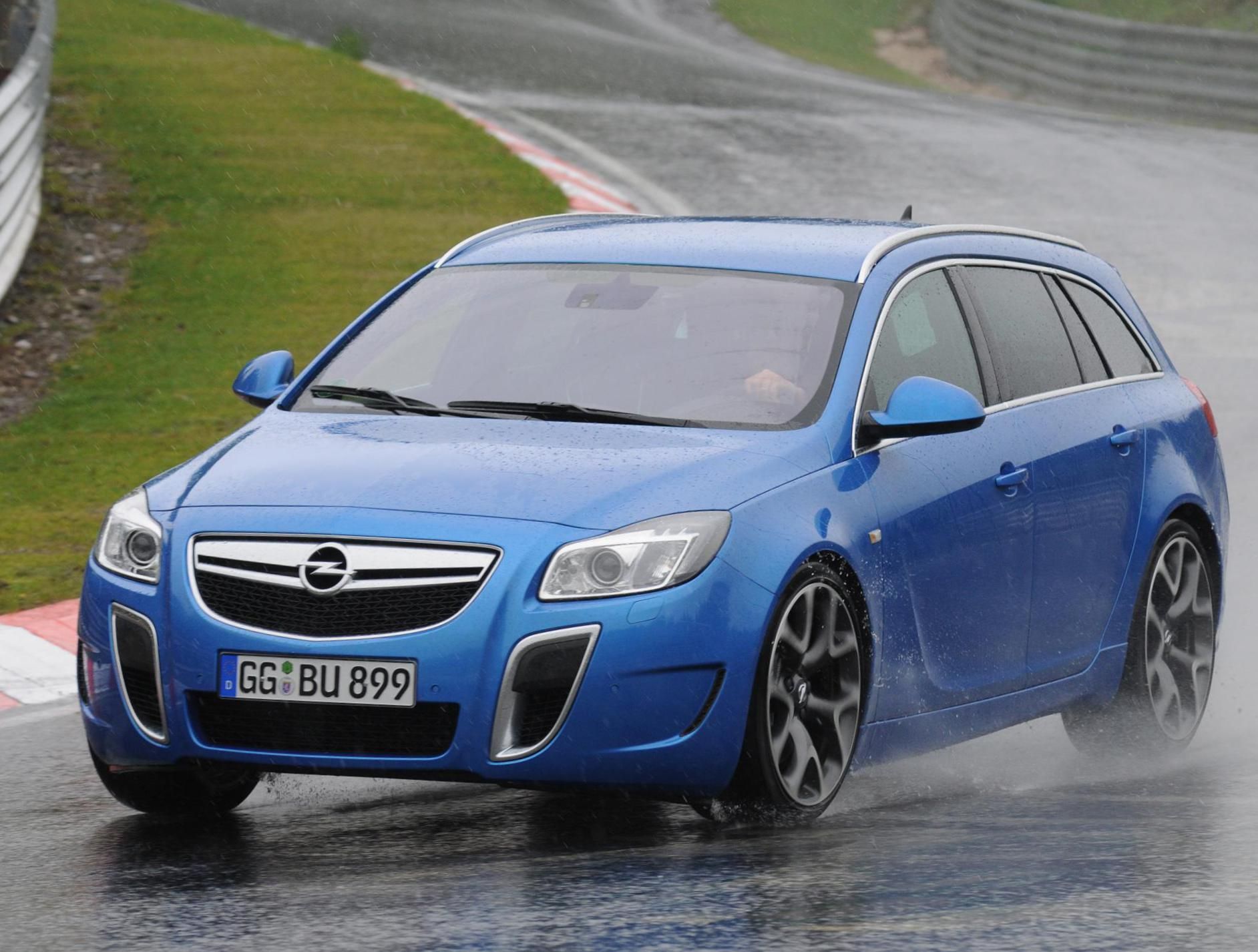 Opel Insignia Gsi Sports Tourer Wallpapers